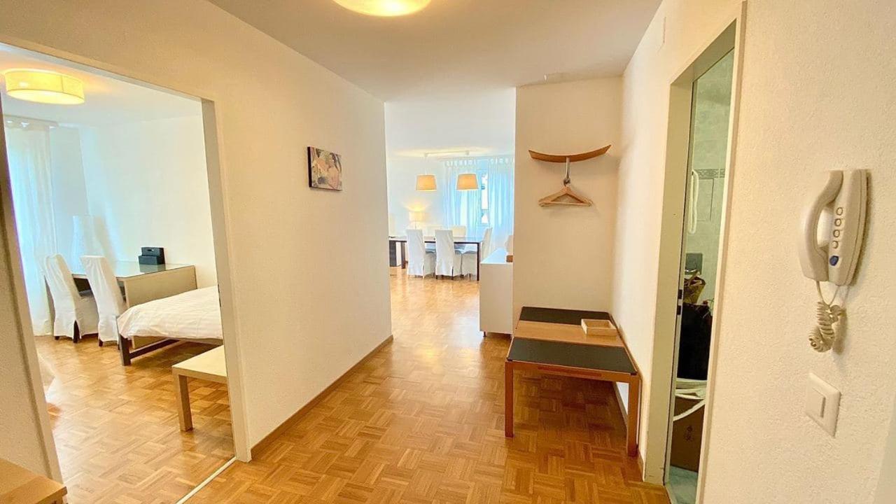 Apartment photo 2