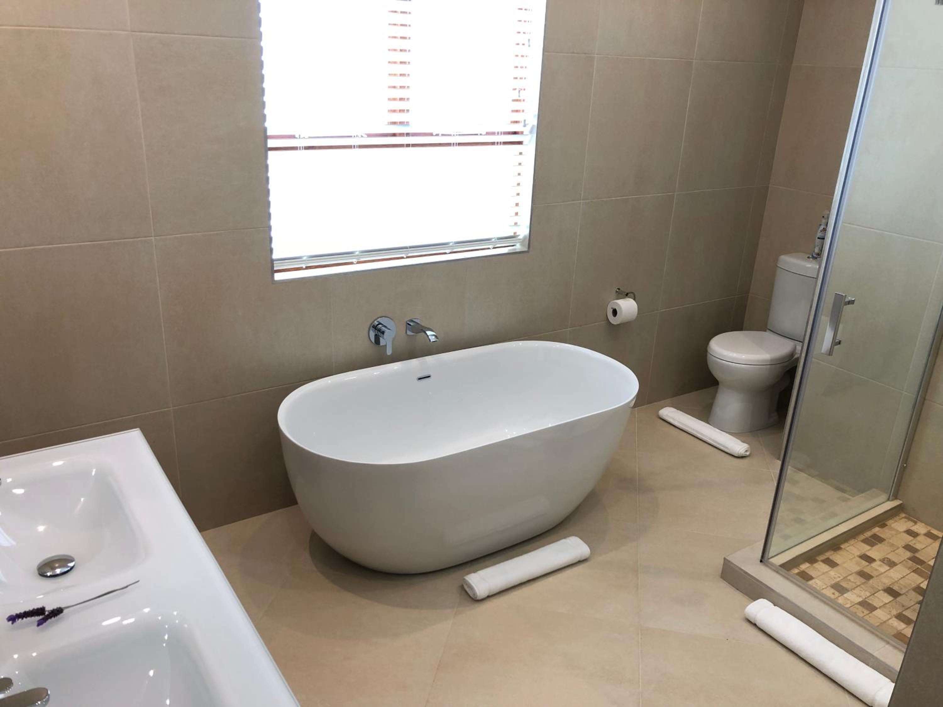 King Suite with Sea View - Photo 15