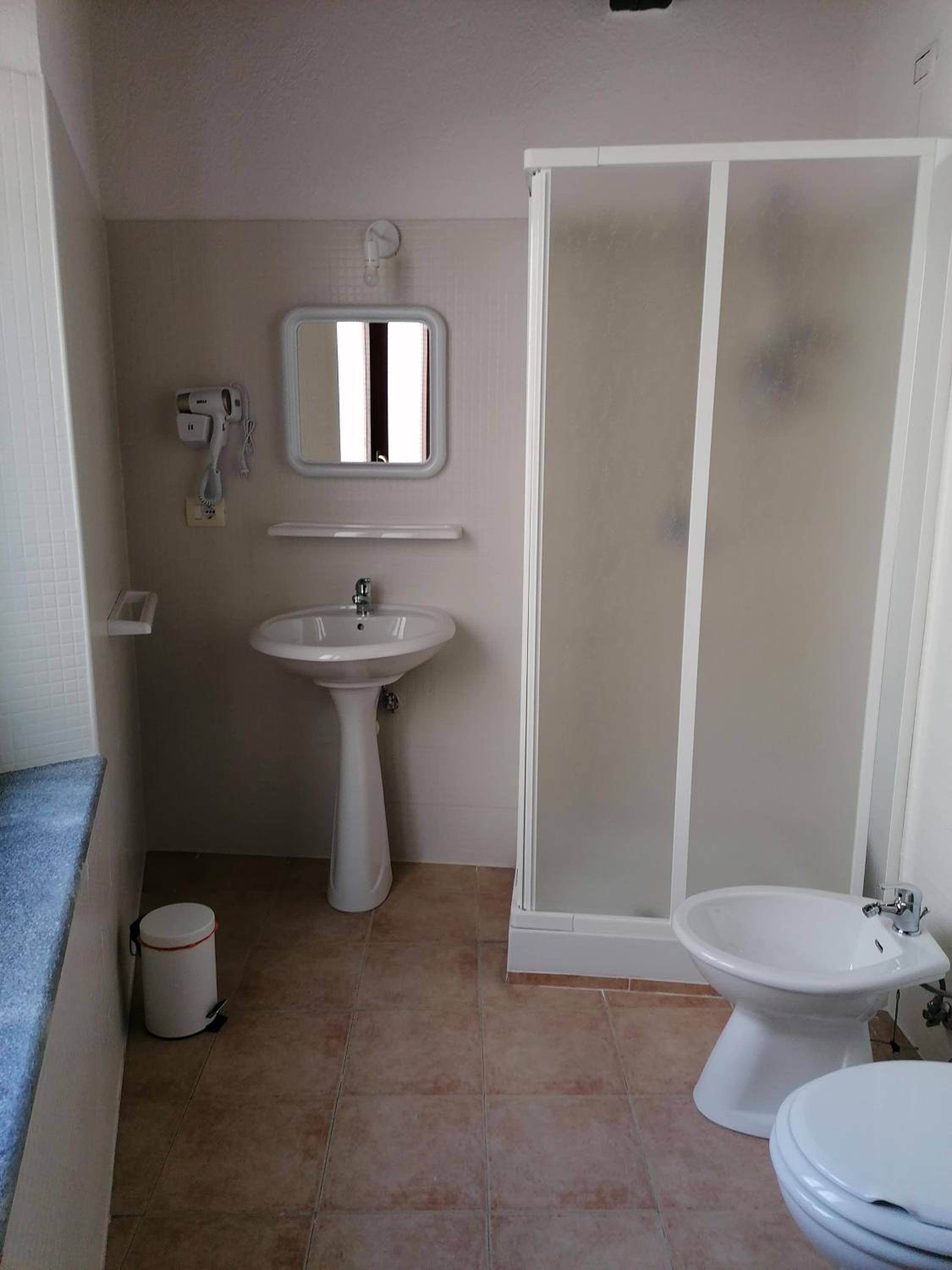 Triple Room - Photo 2