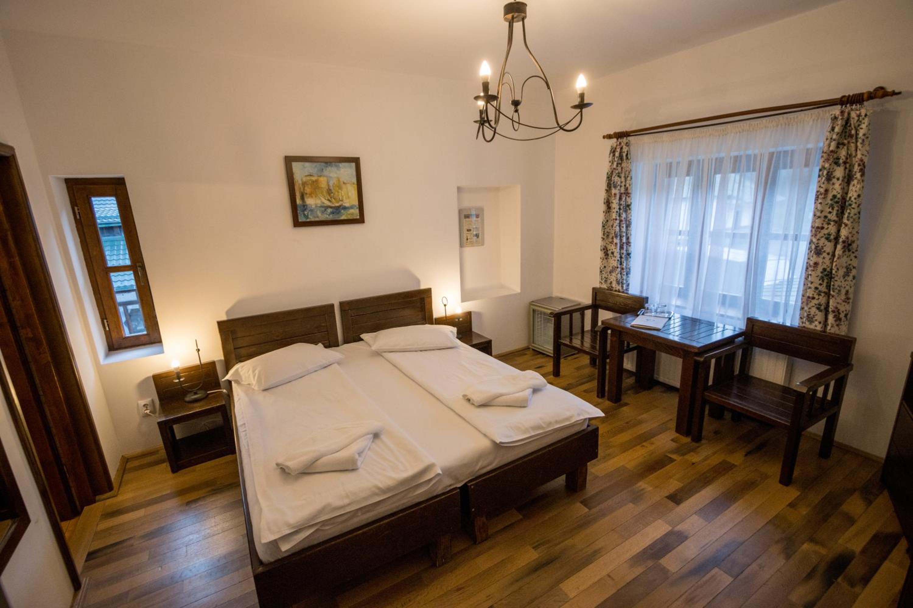 Double Room - Photo 1