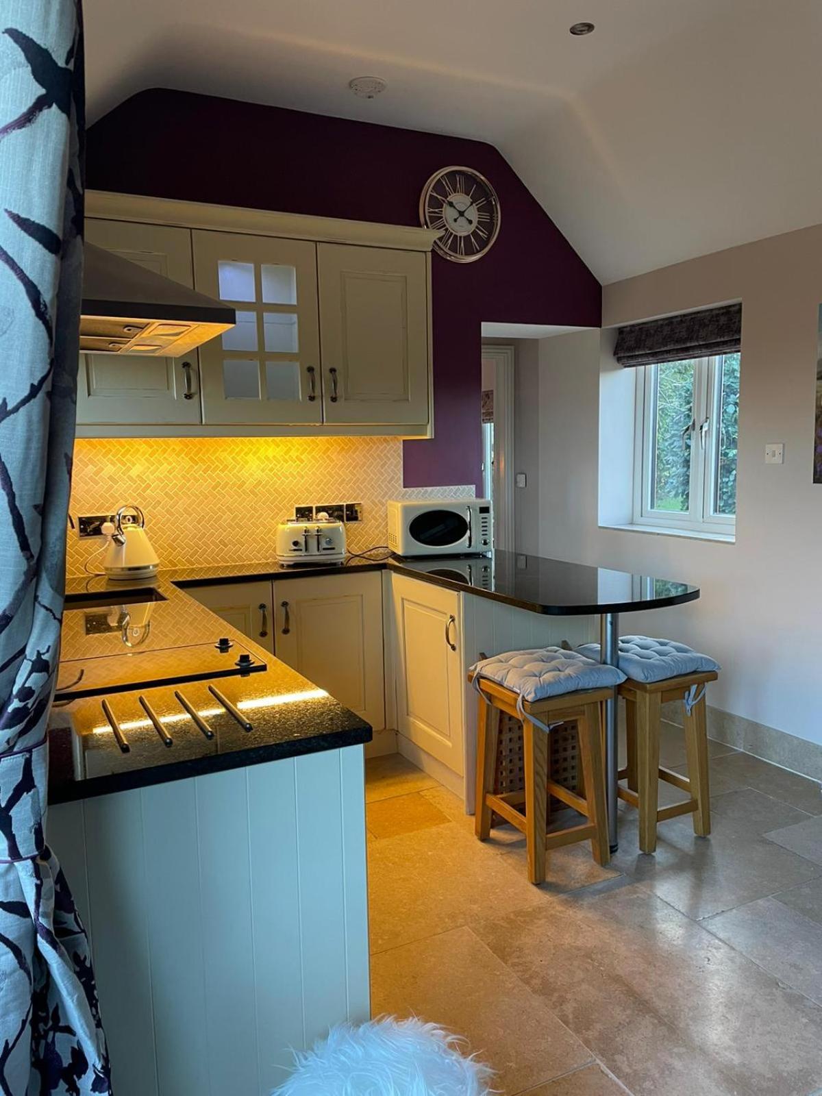 One-Bedroom House photo 3