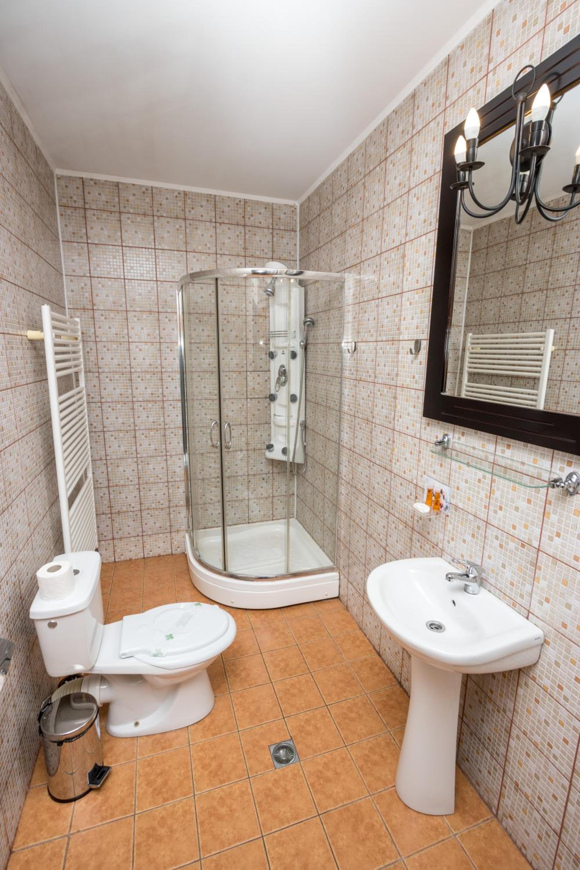 Single Room - Photo 2