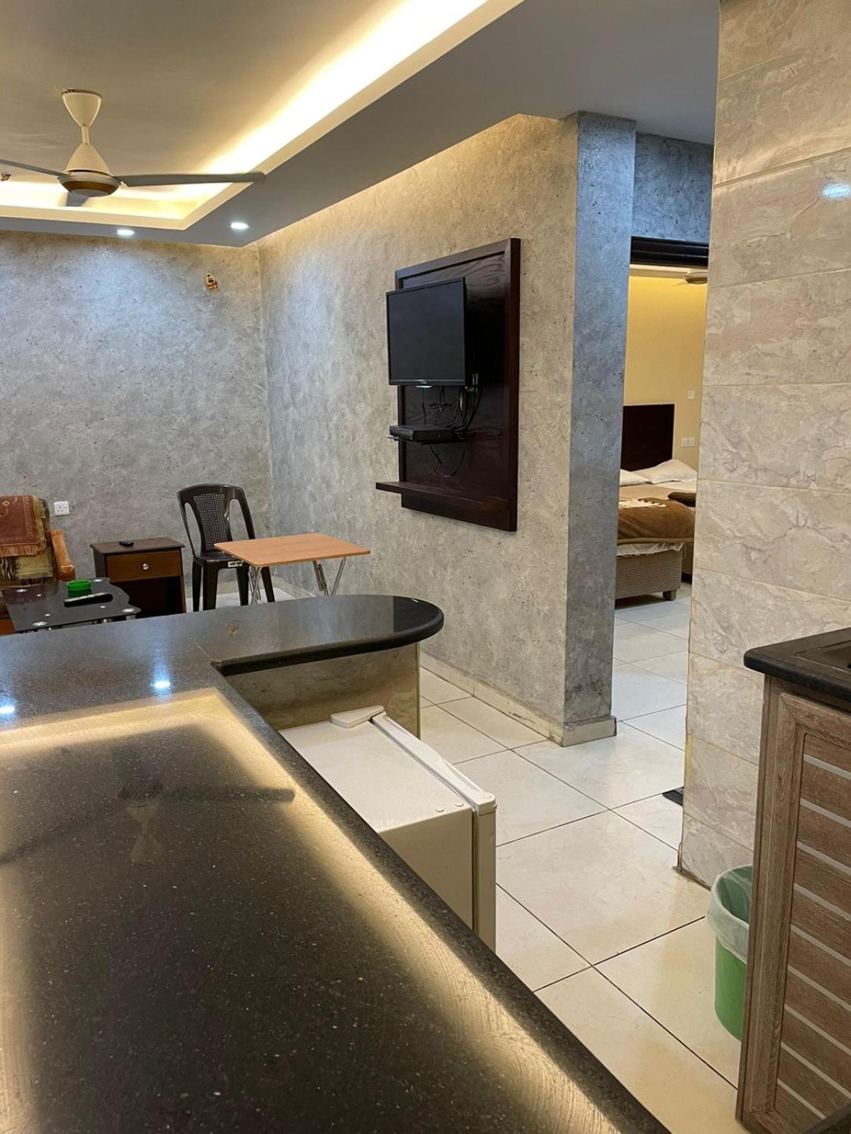 Deluxe Family Suite photo 1