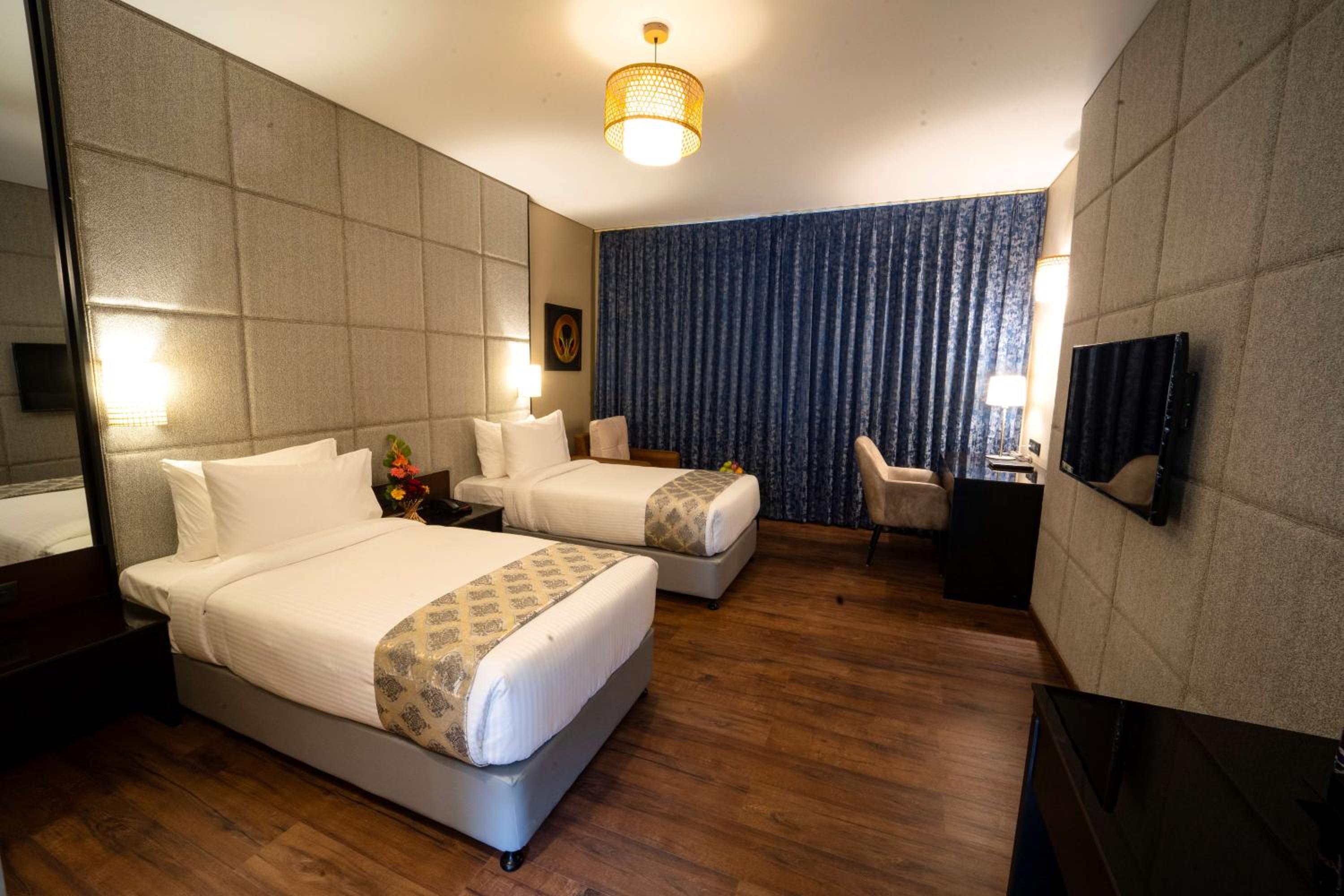Deluxe Twin Room - Photo 5