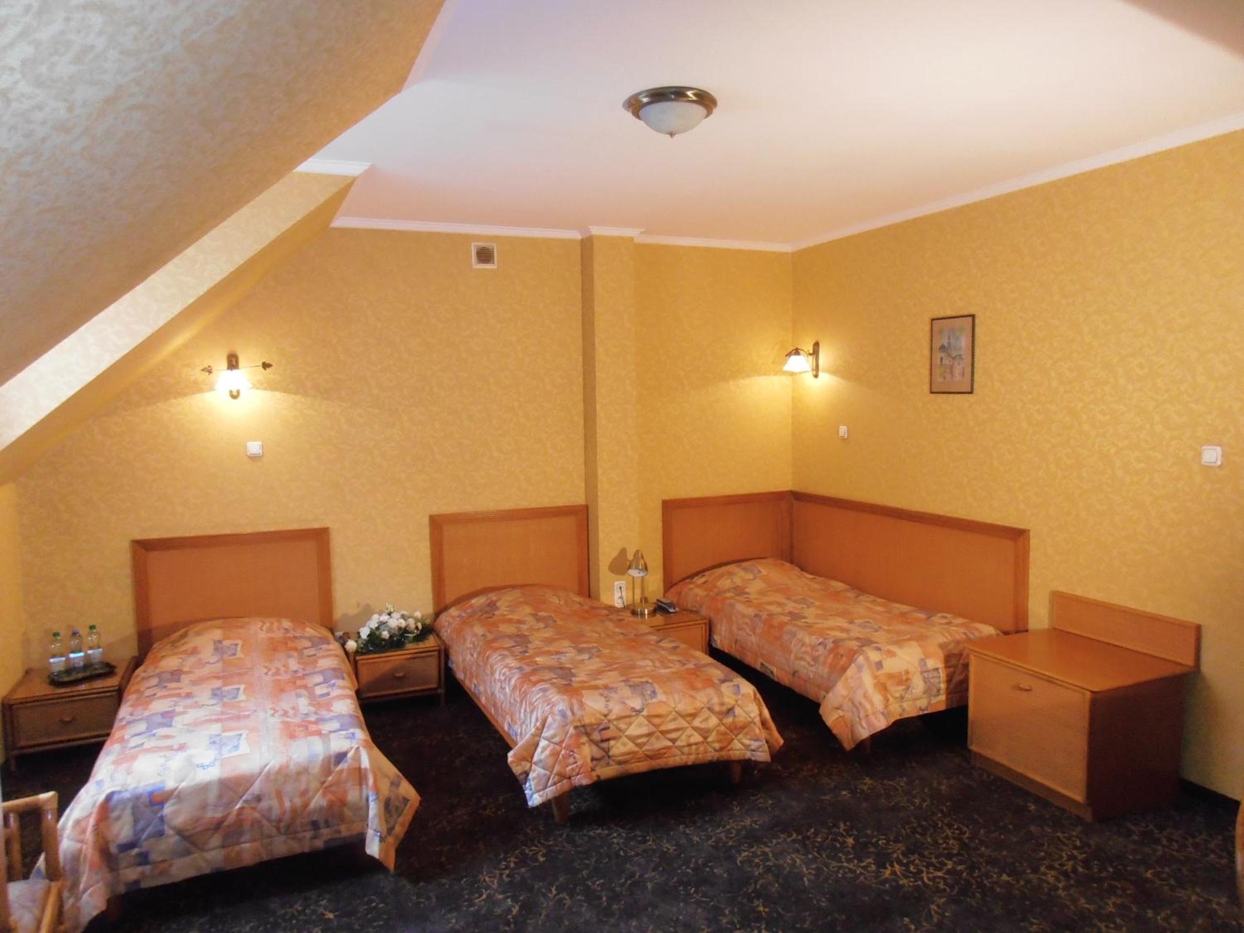 Standard Triple Room - Photo 5