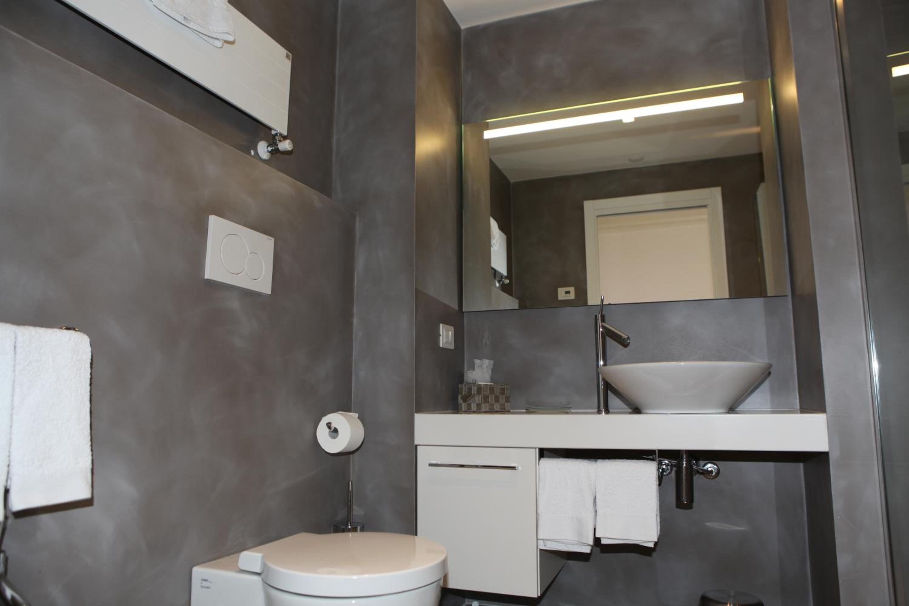 Double Room - Photo 23
