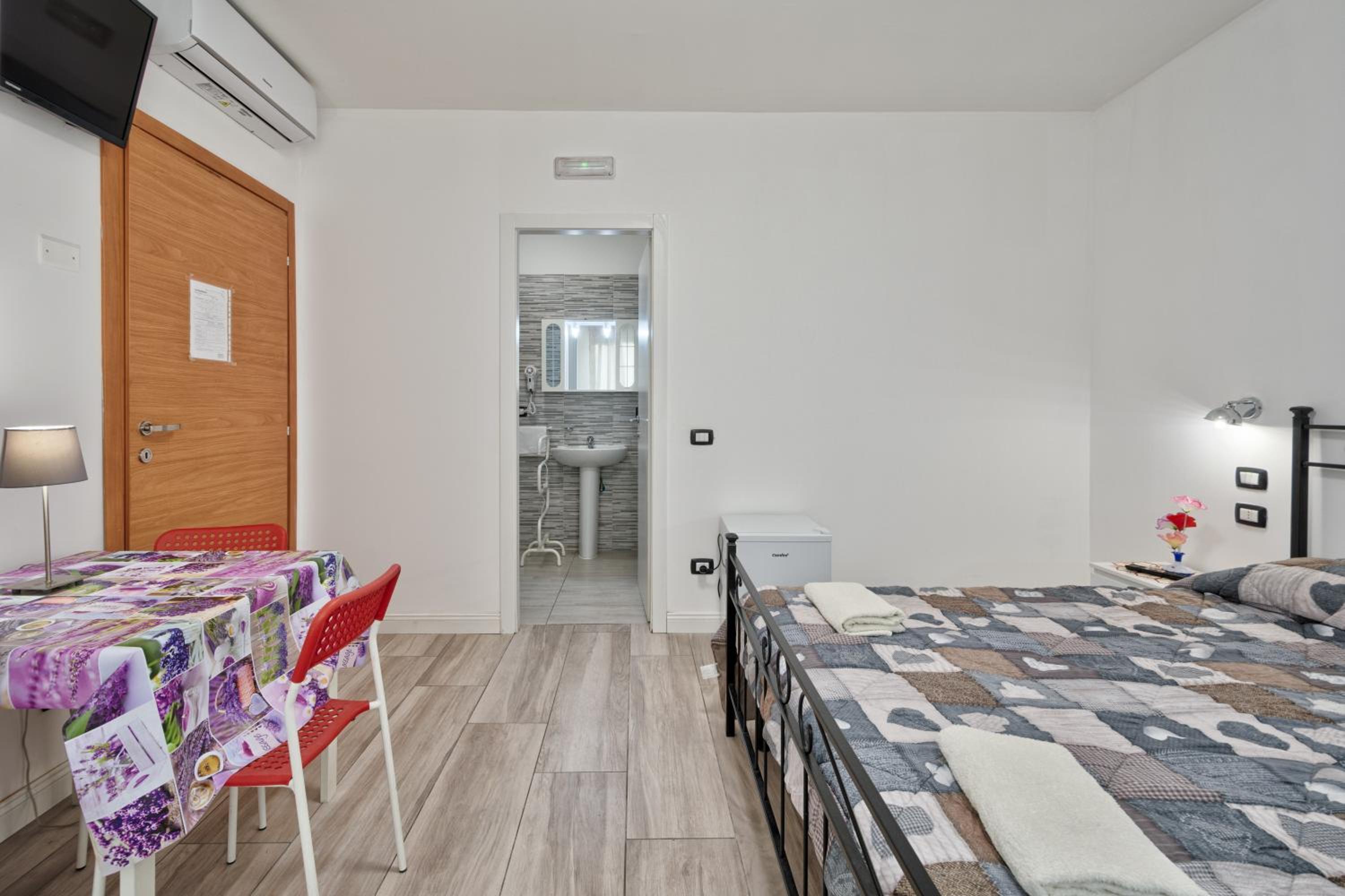 Deluxe Double Room photo 2