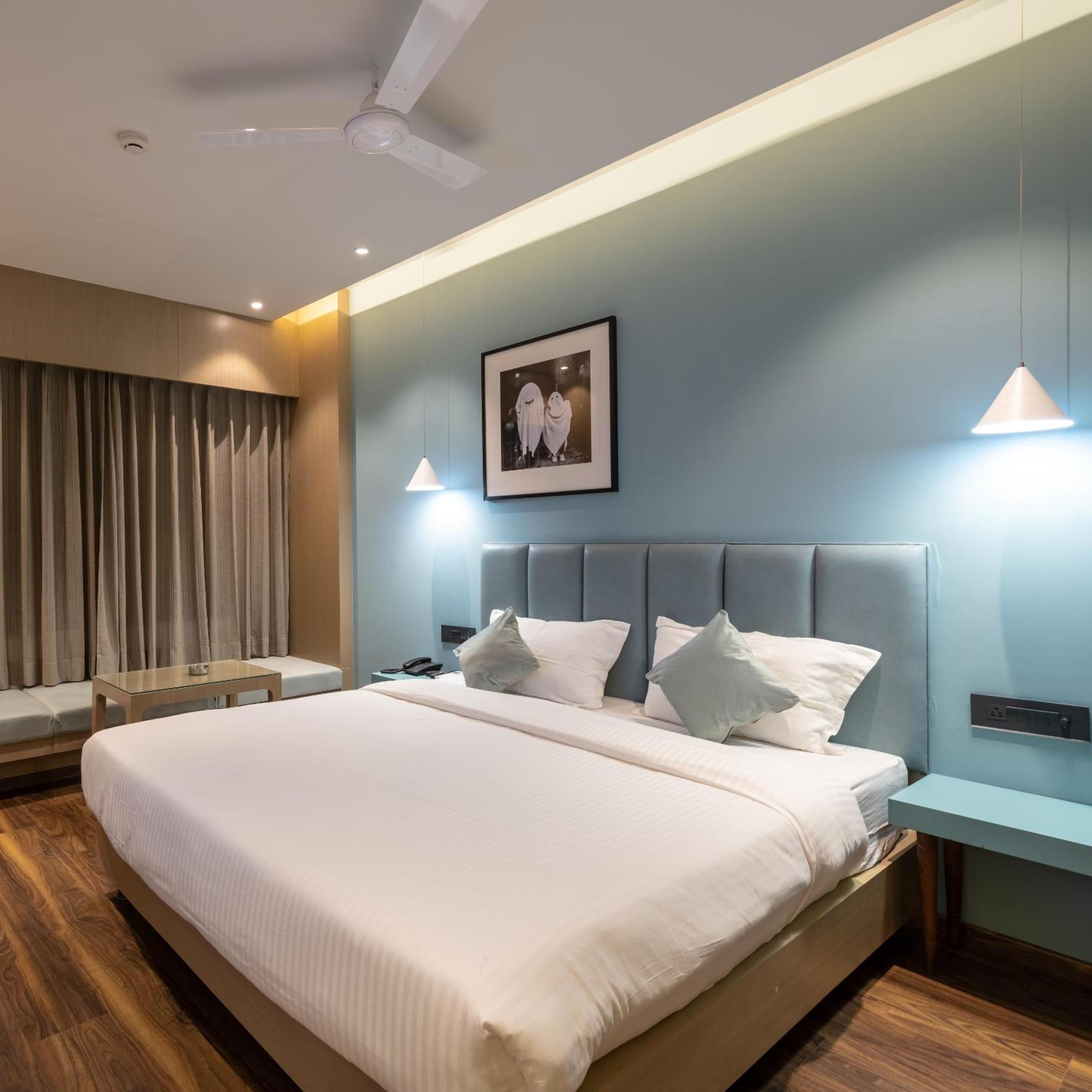 Deluxe Room - Photo 7