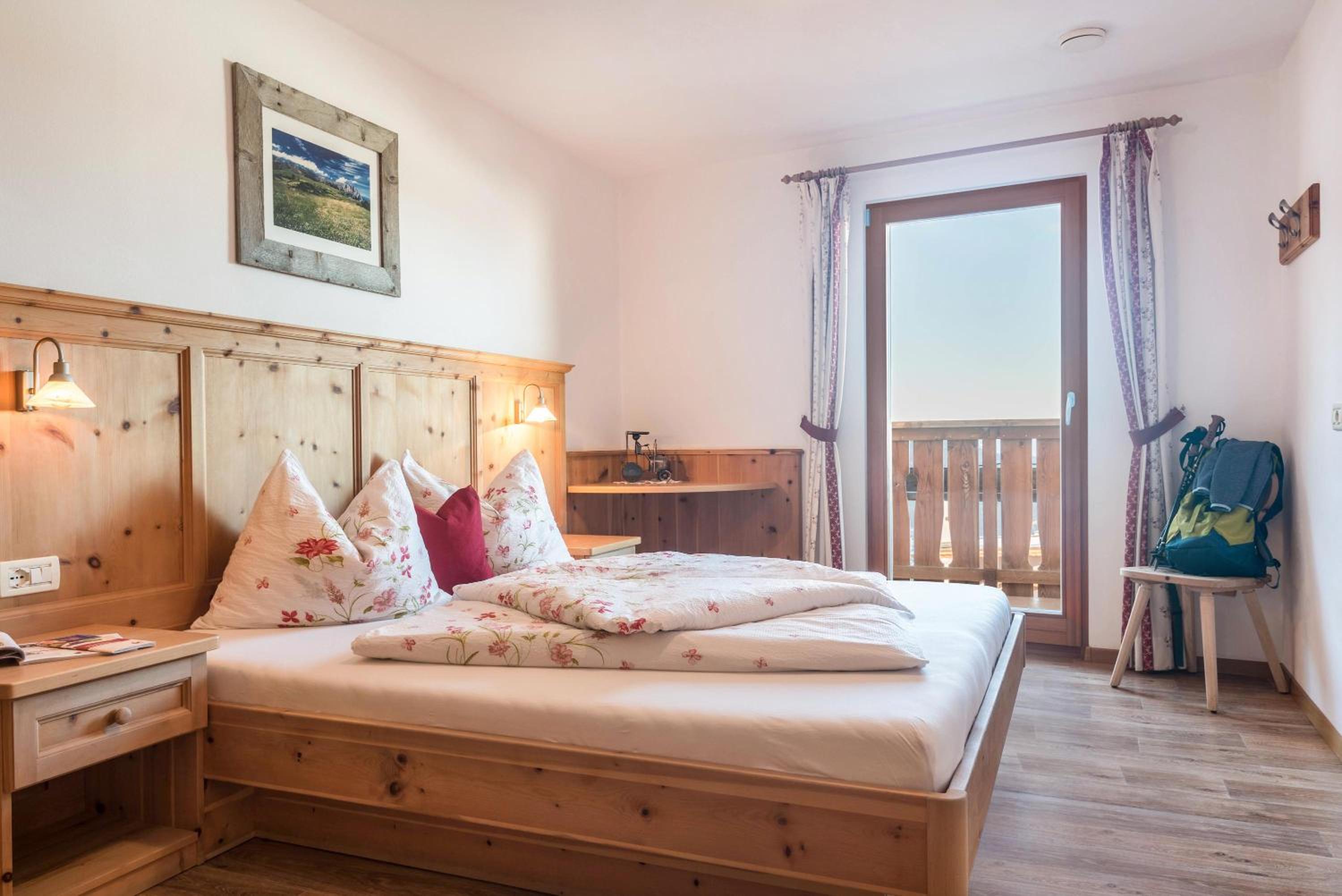 Two-Bedroom Deluxe Apartment with Garden View photo 1