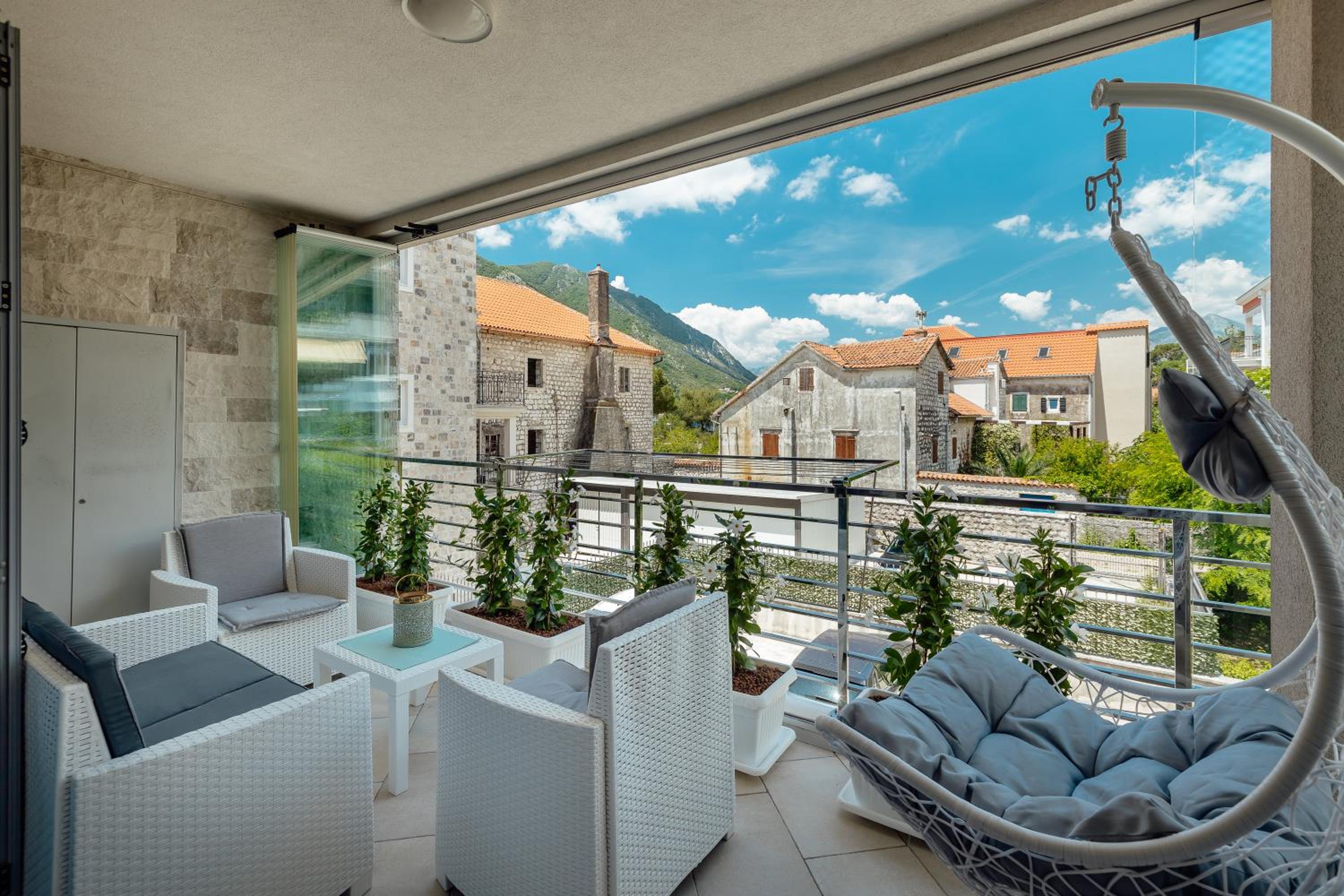 Apartment with Balcony
