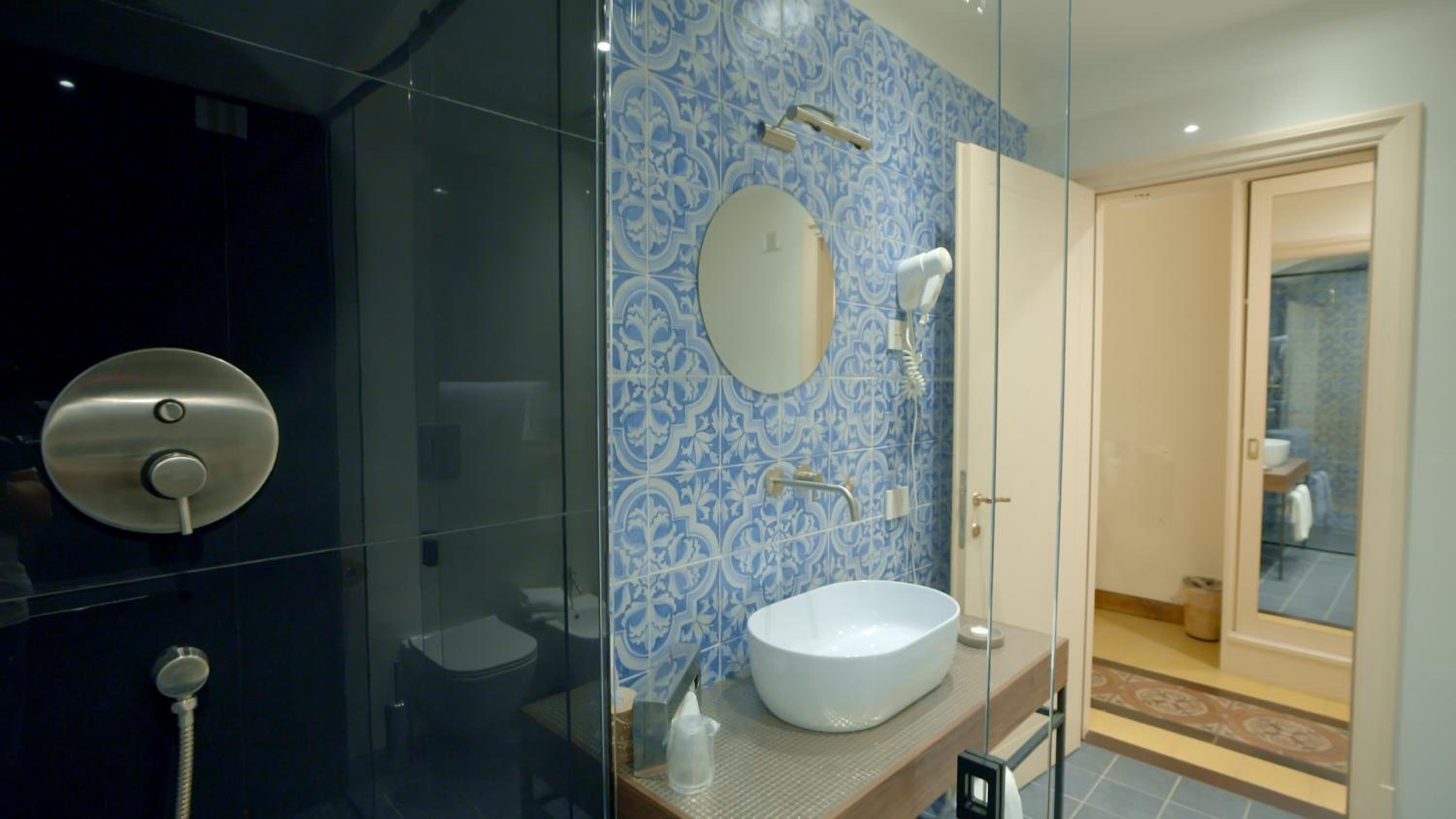 Superior Double or Twin Room - Photo 2