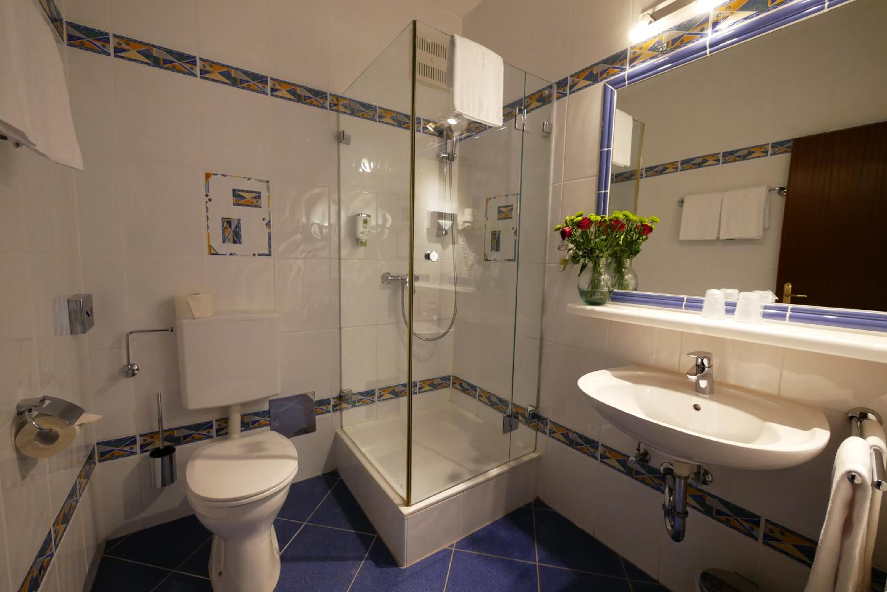 Double Room - Photo 6
