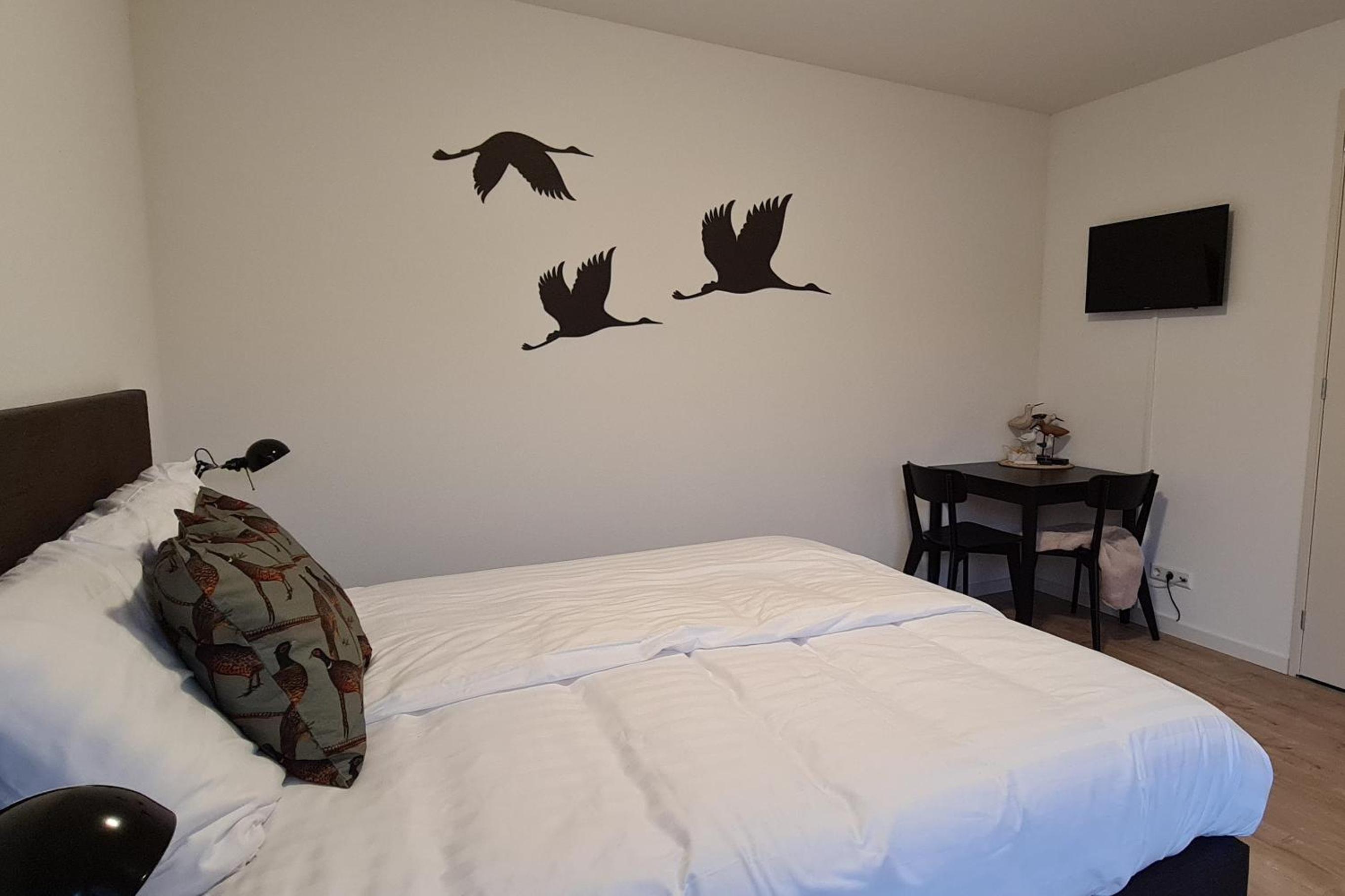 Double Room with Private Bathroom - Photo 6