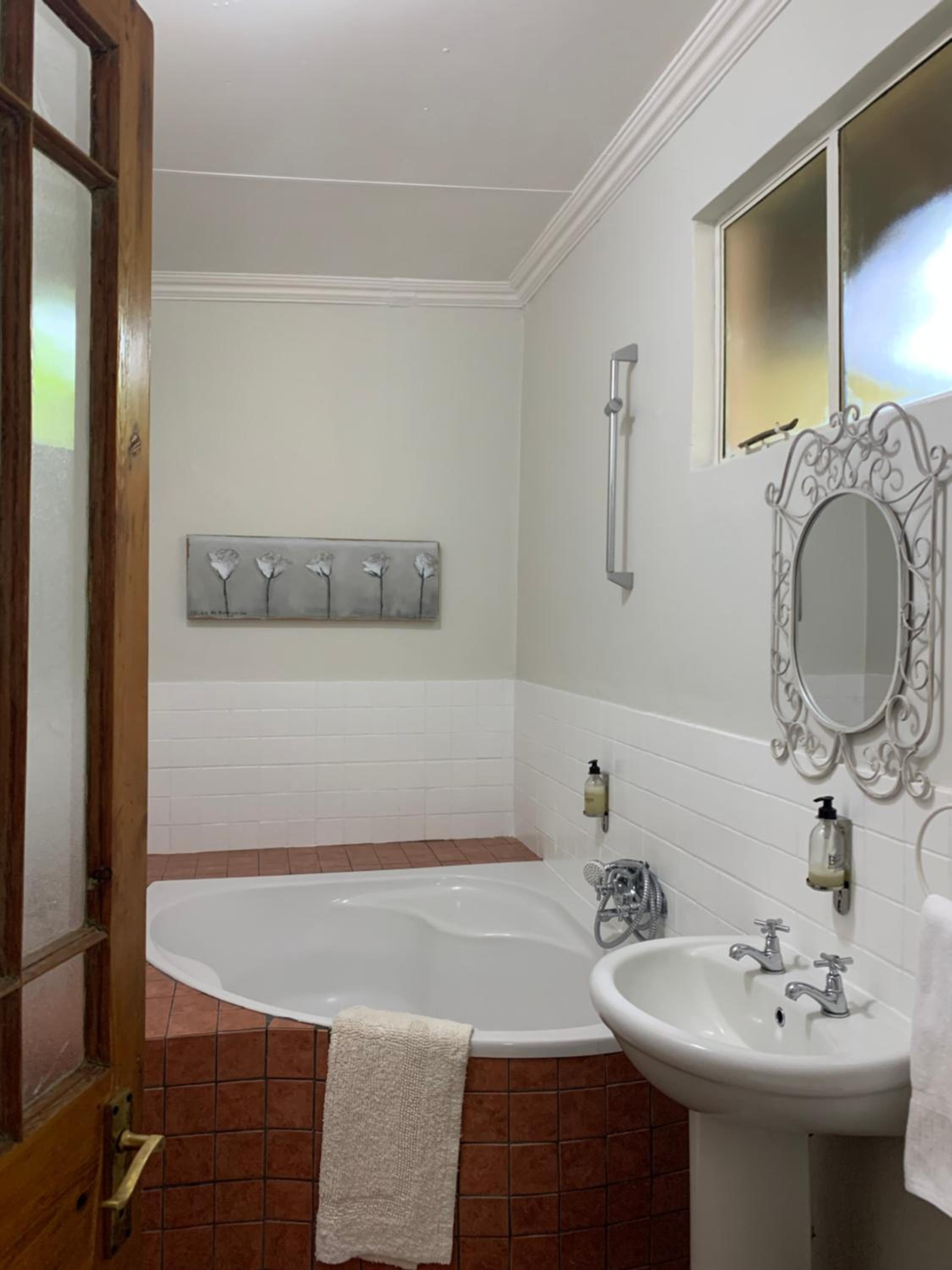 Suite - Photo 3
