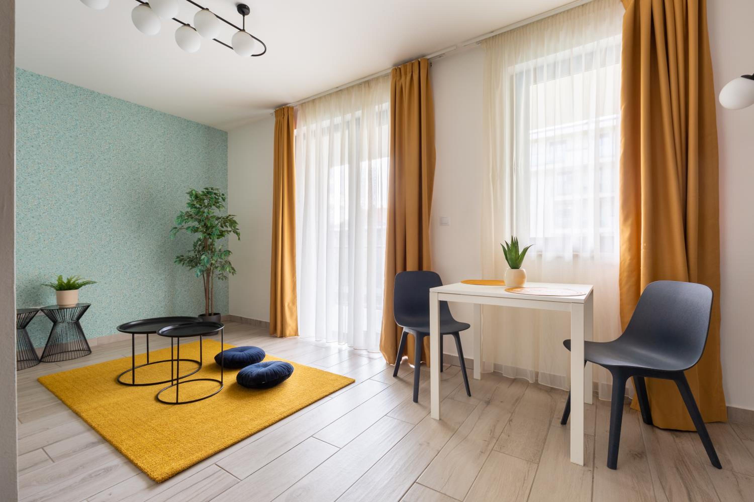 Studio Apartment - Photo 13