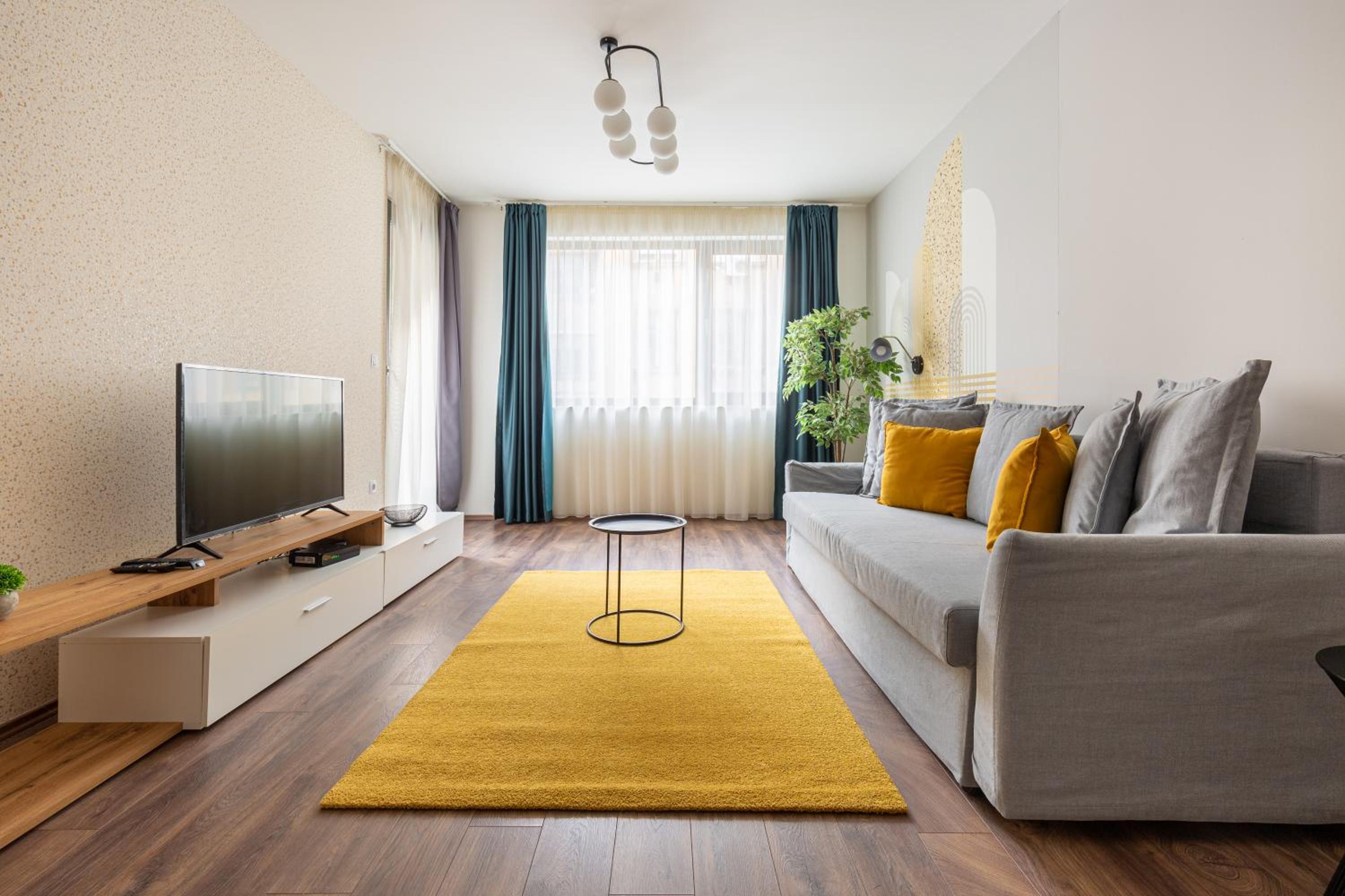 One-Bedroom Apartment - Photo 26