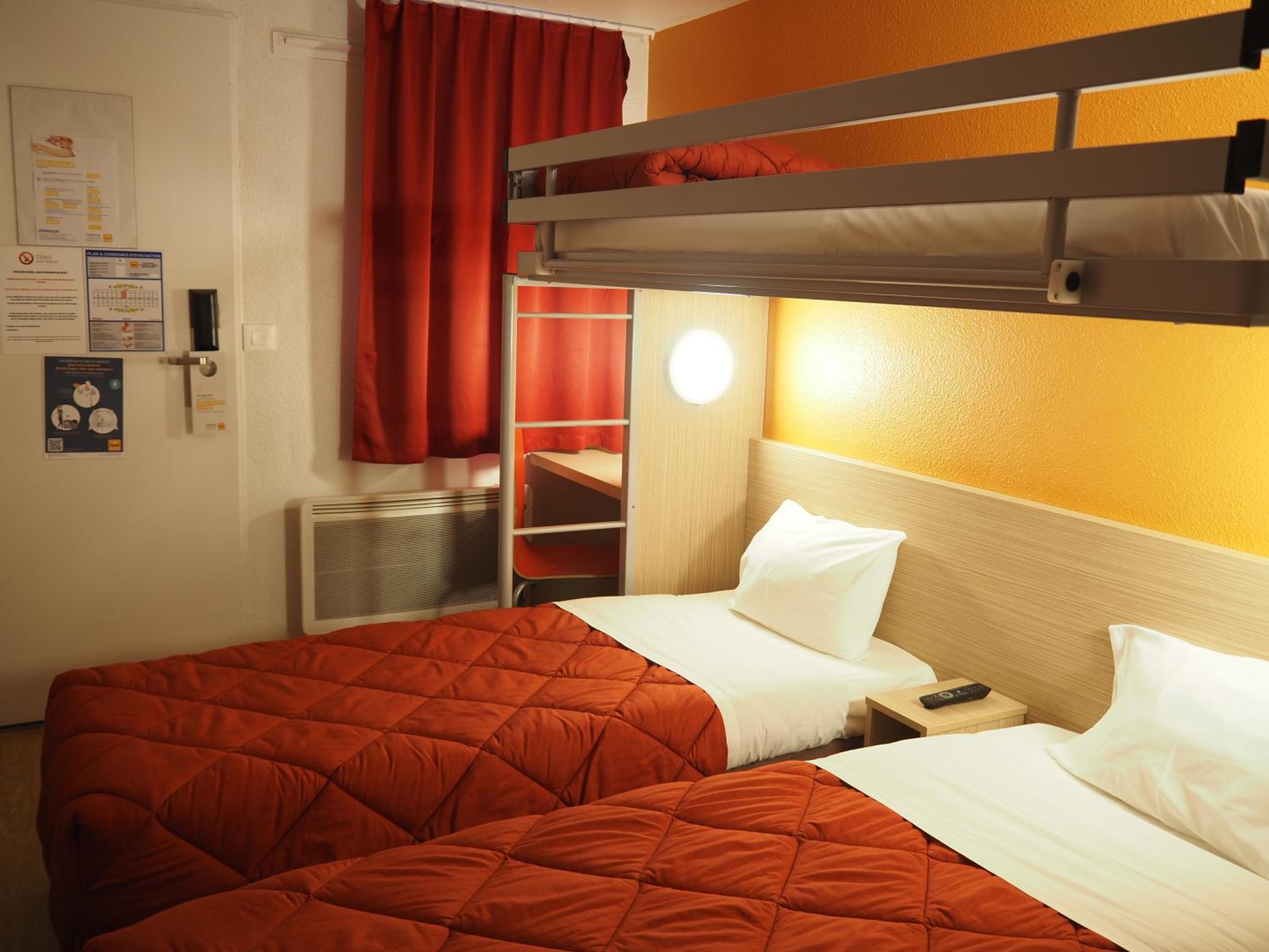 Triple Room - Photo 8