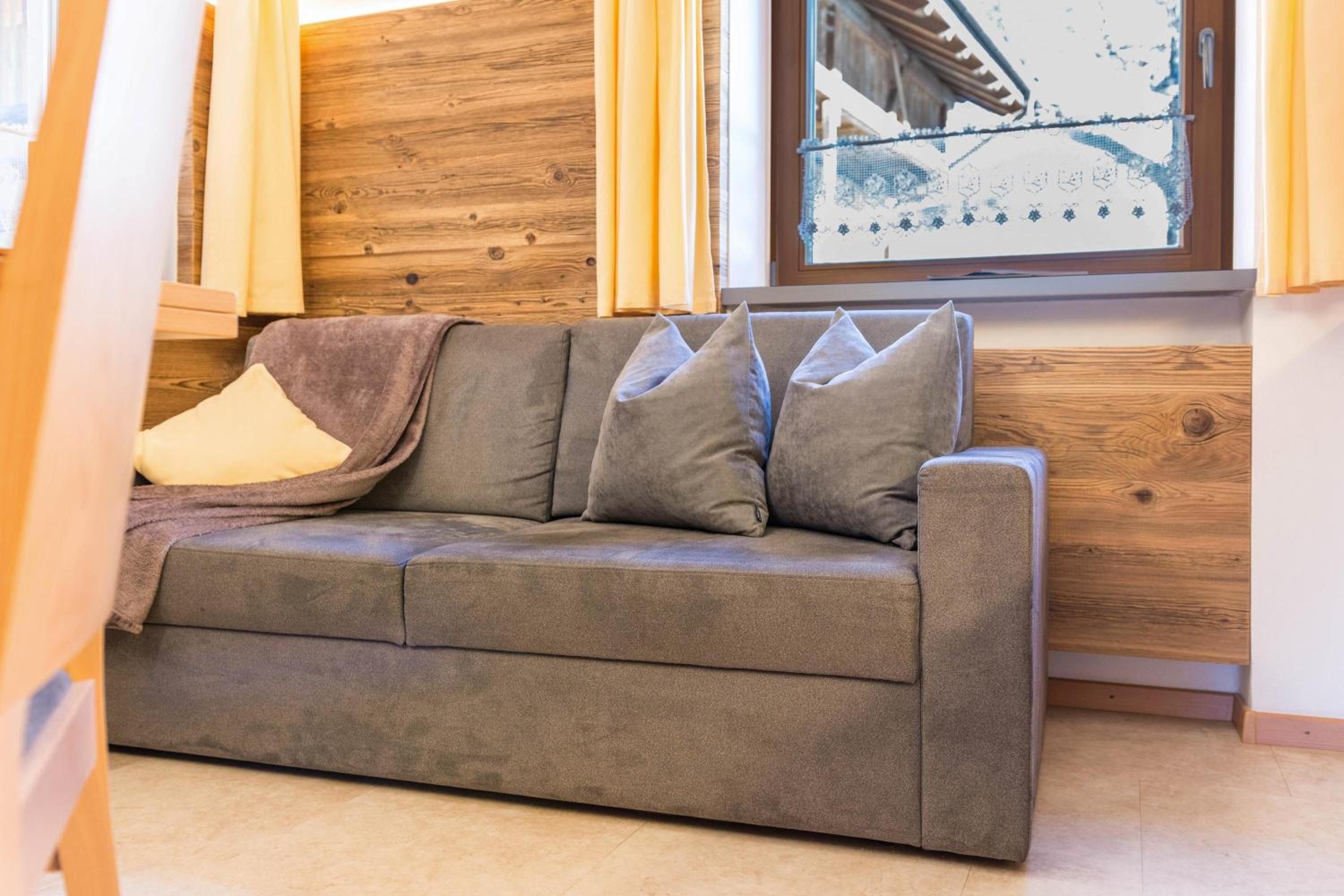 Two-Bedroom Deluxe Apartment with Garden View