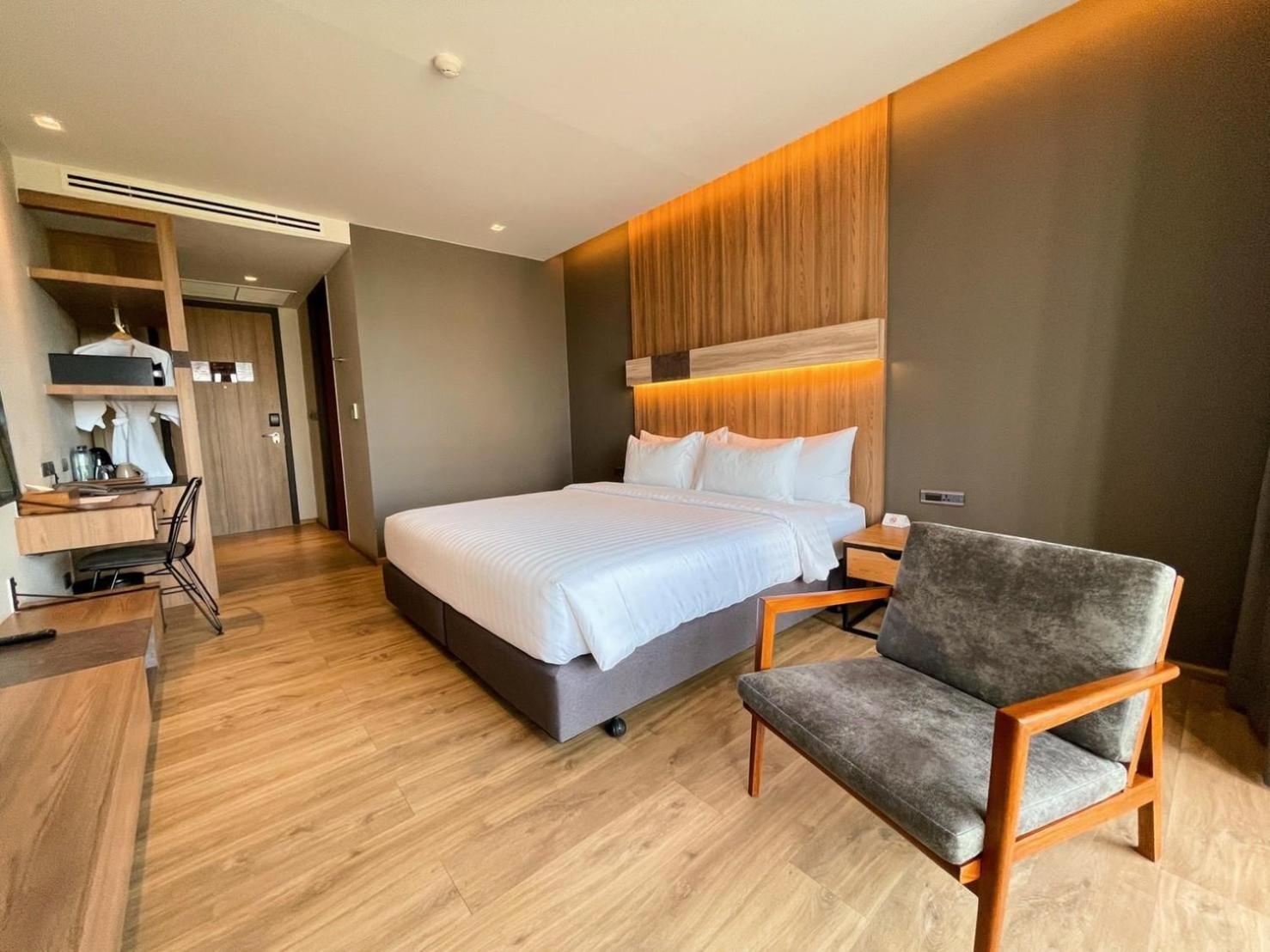 Superior Double or Twin Room - Photo 9