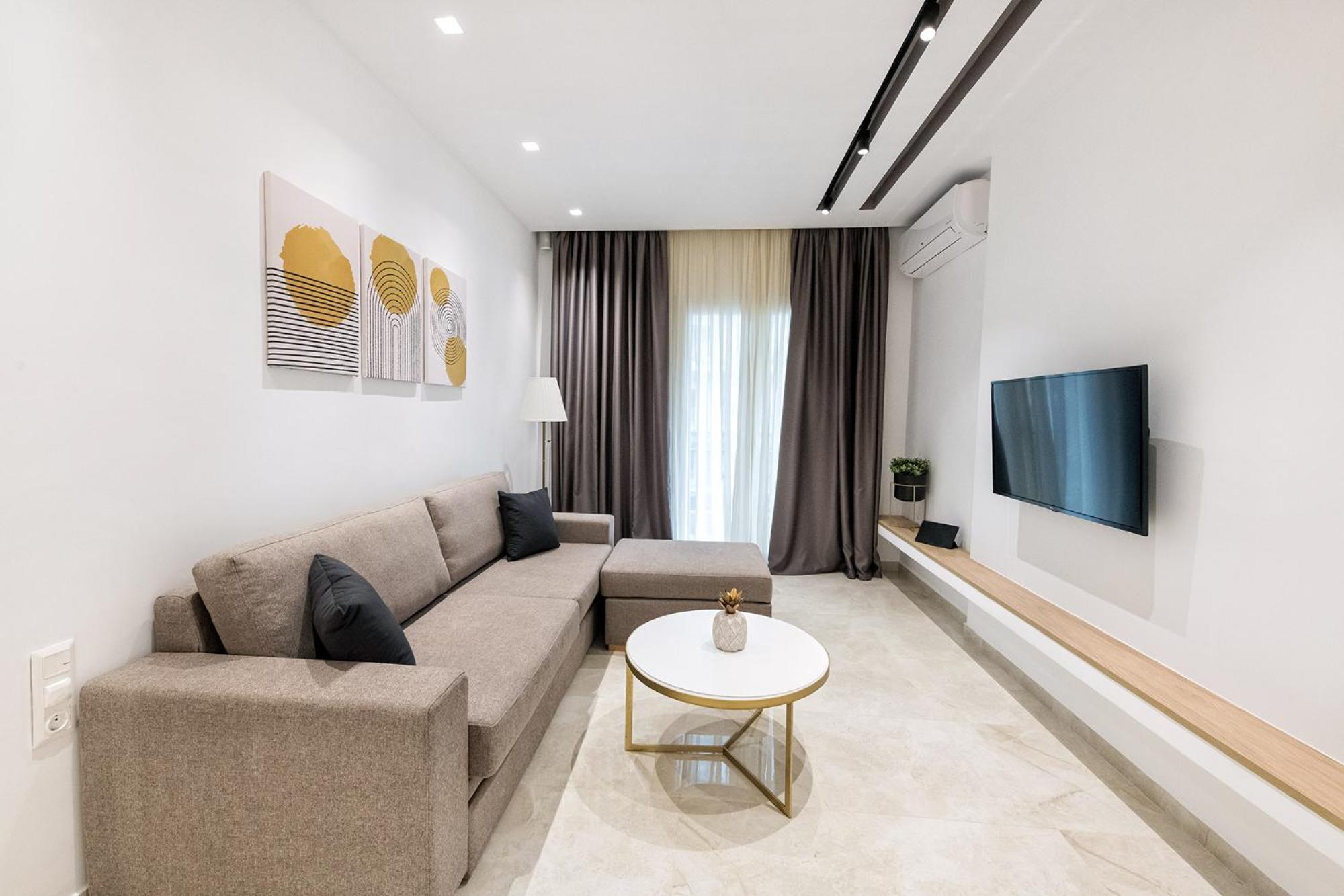 Deluxe Apartment
