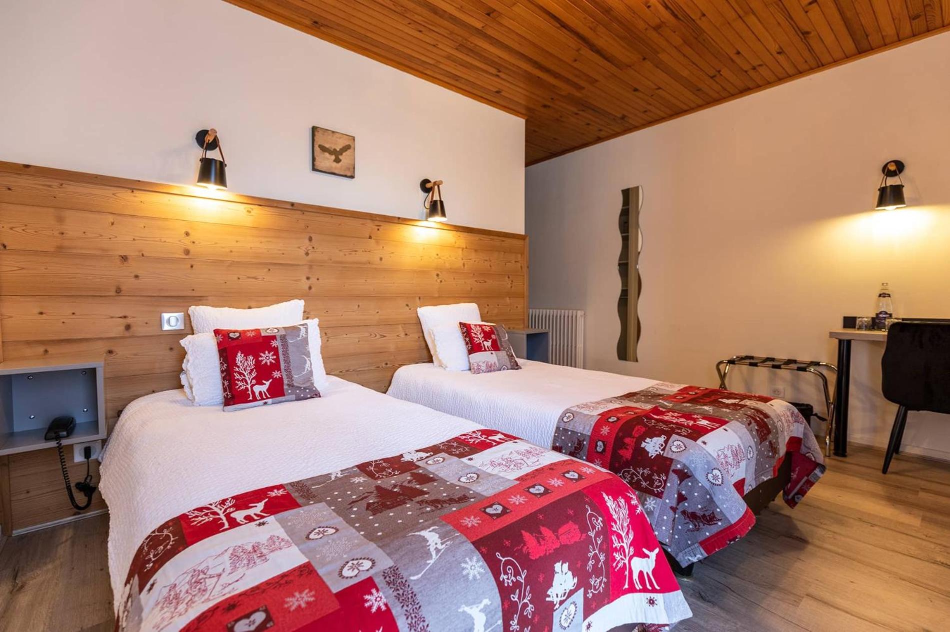 Double or Twin Room - Photo 3