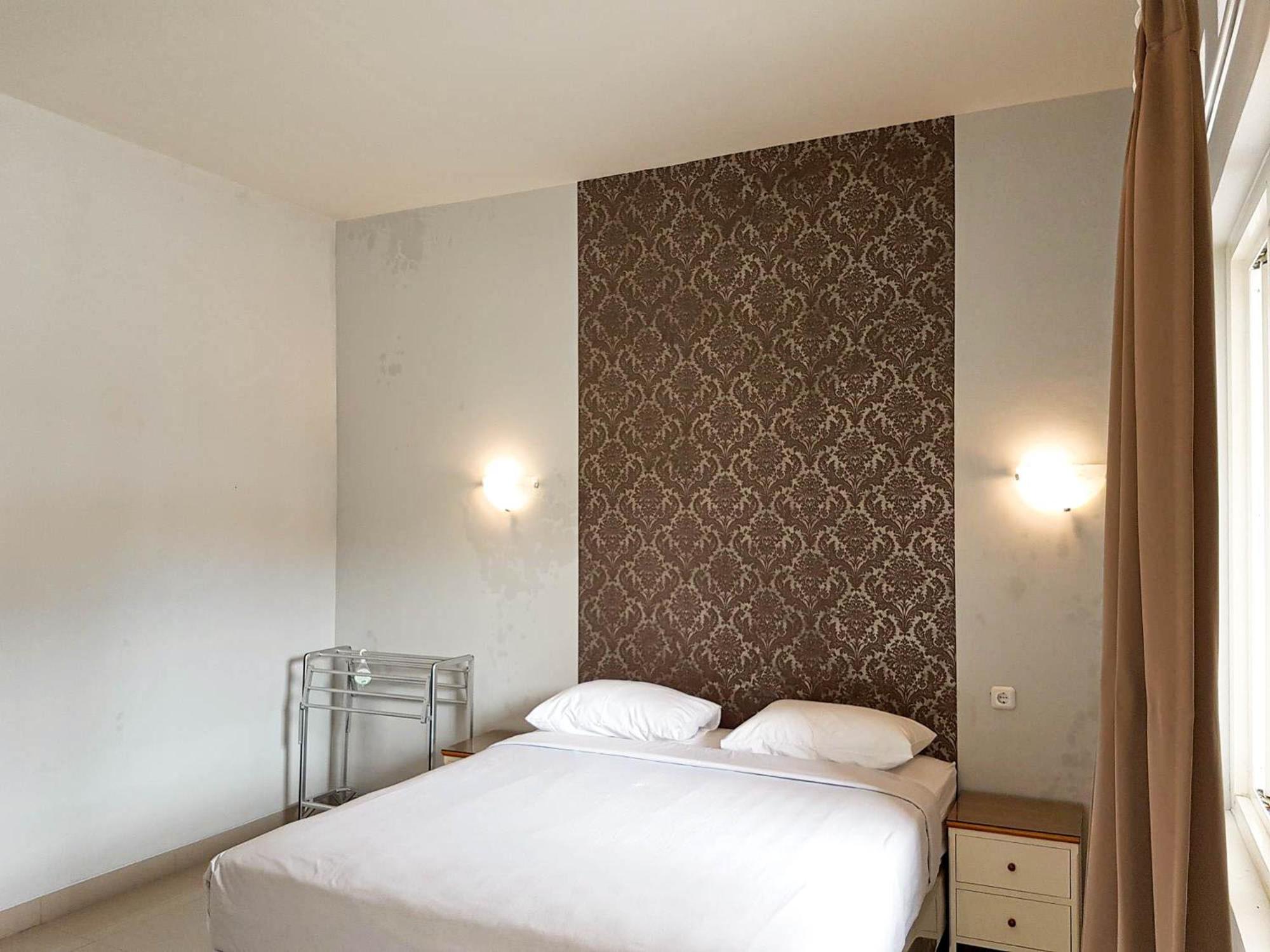 Deluxe Room - Photo 7
