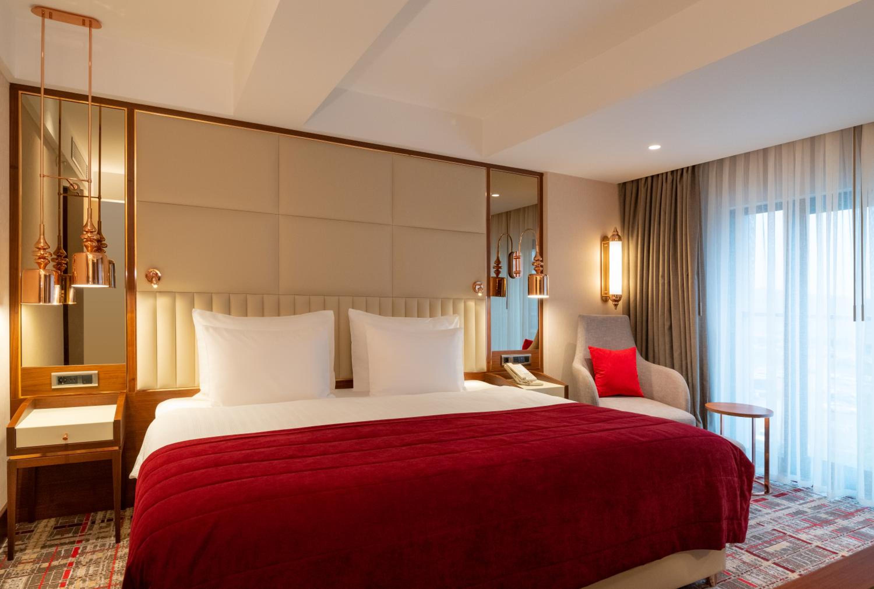 Superior Queen Room