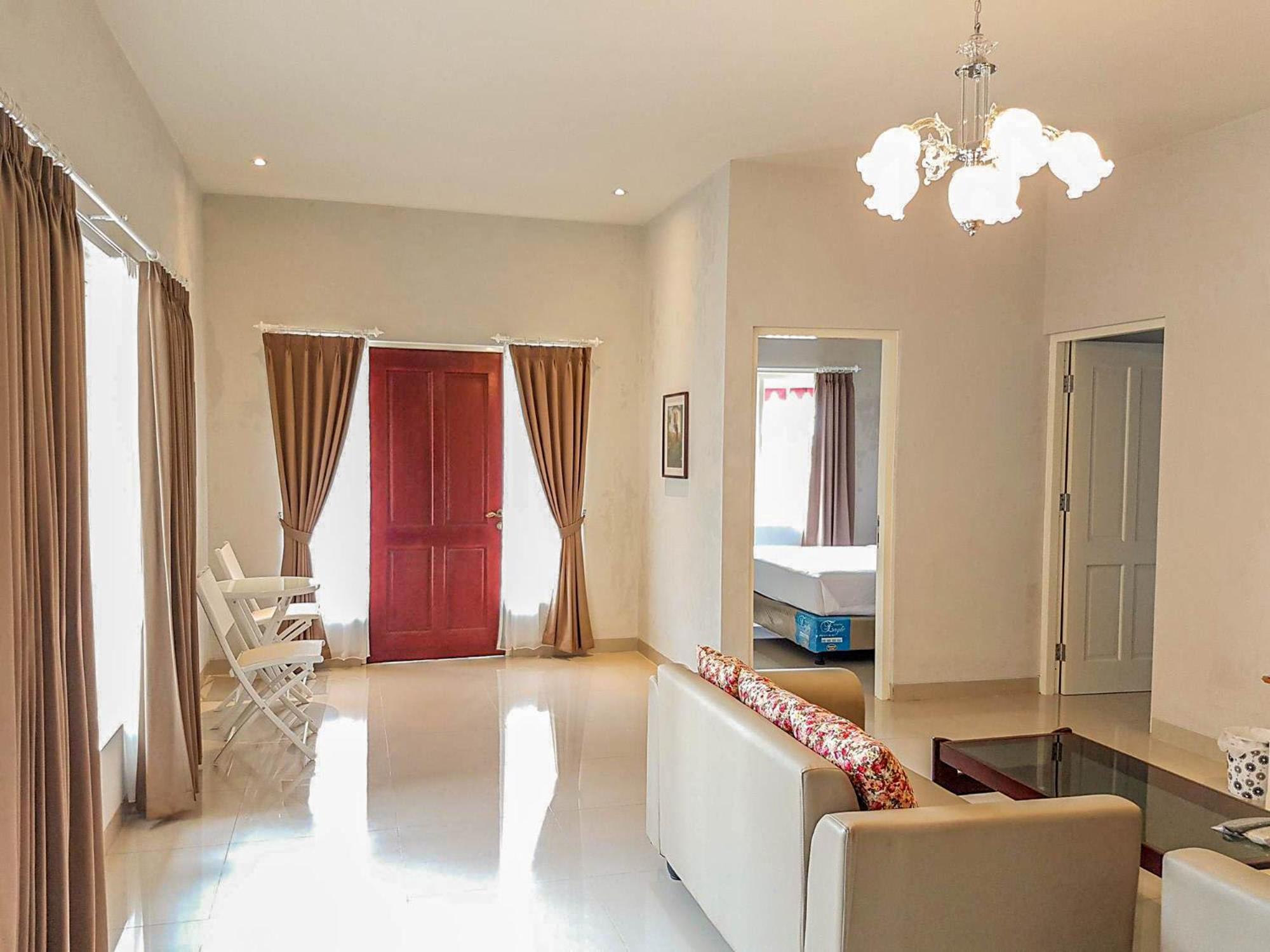 Villa - Photo 4