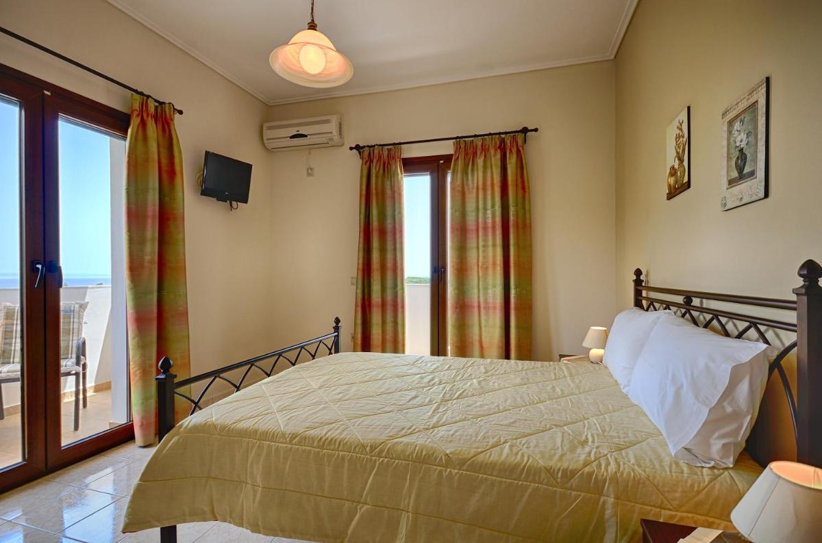 Two-Bedroom Apartment with Sea View photo 2