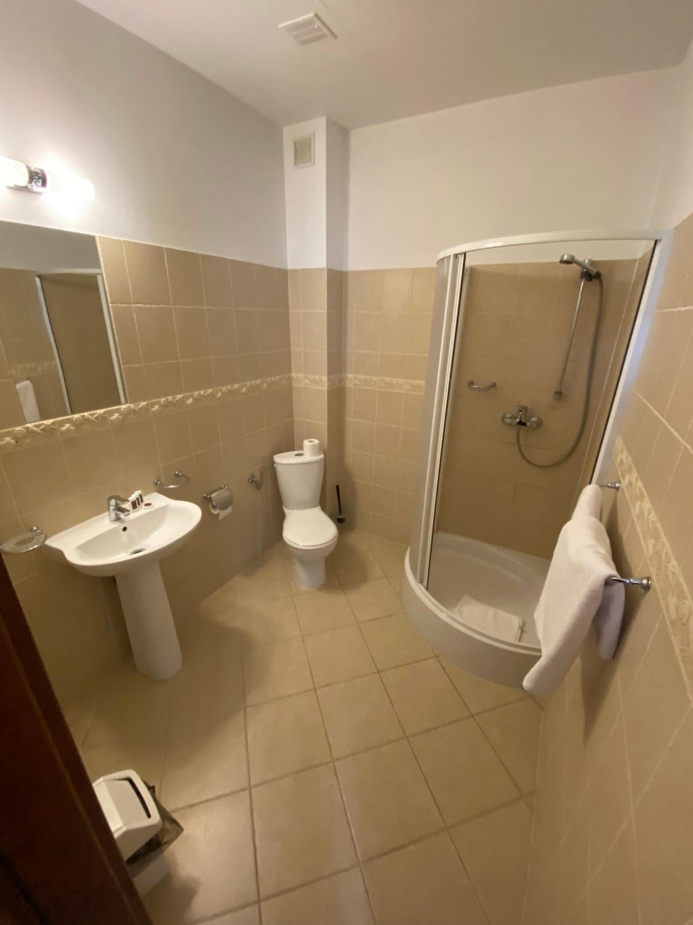 Double or Twin Room photo 3