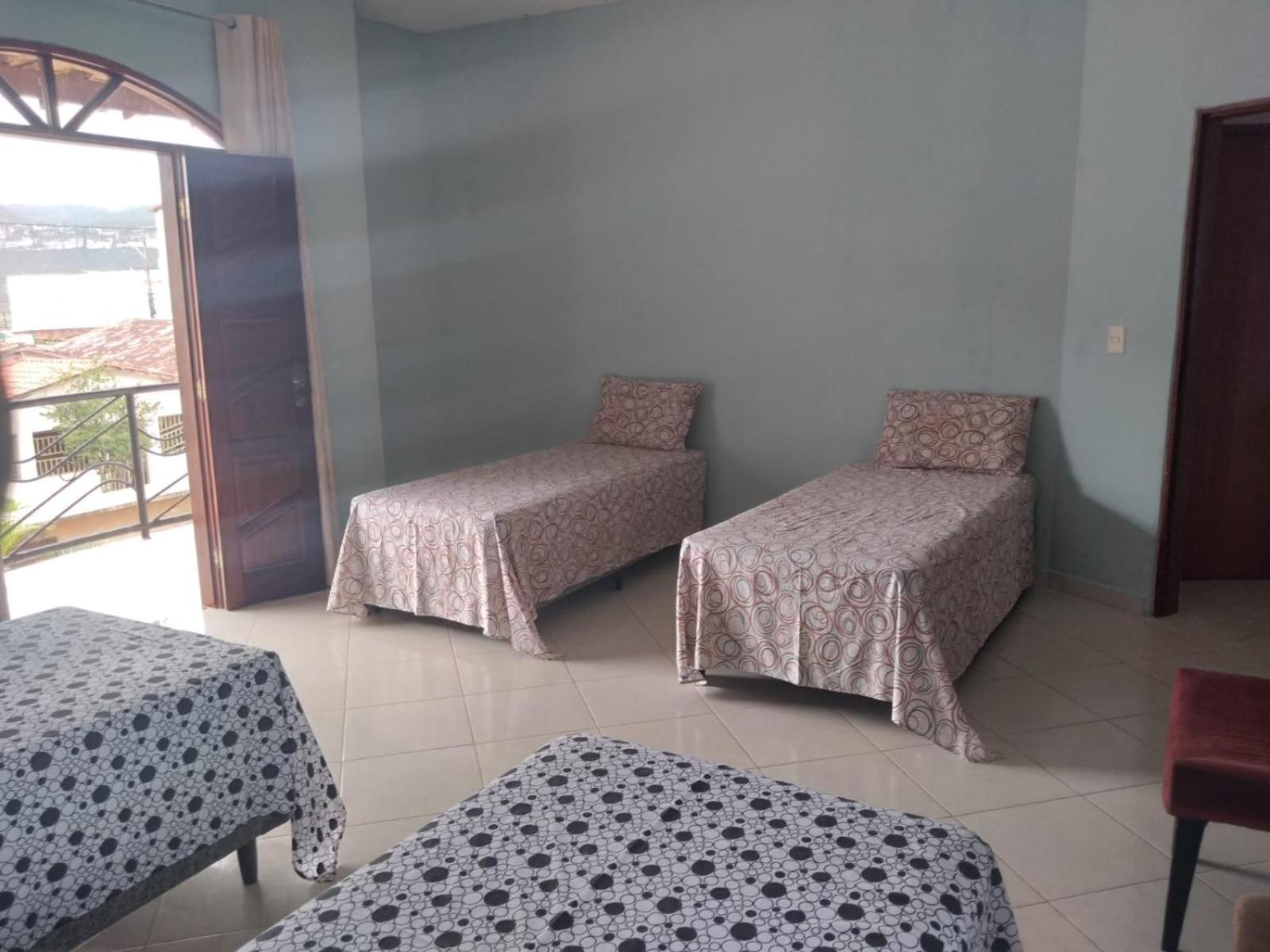 Family Room - Photo 4
