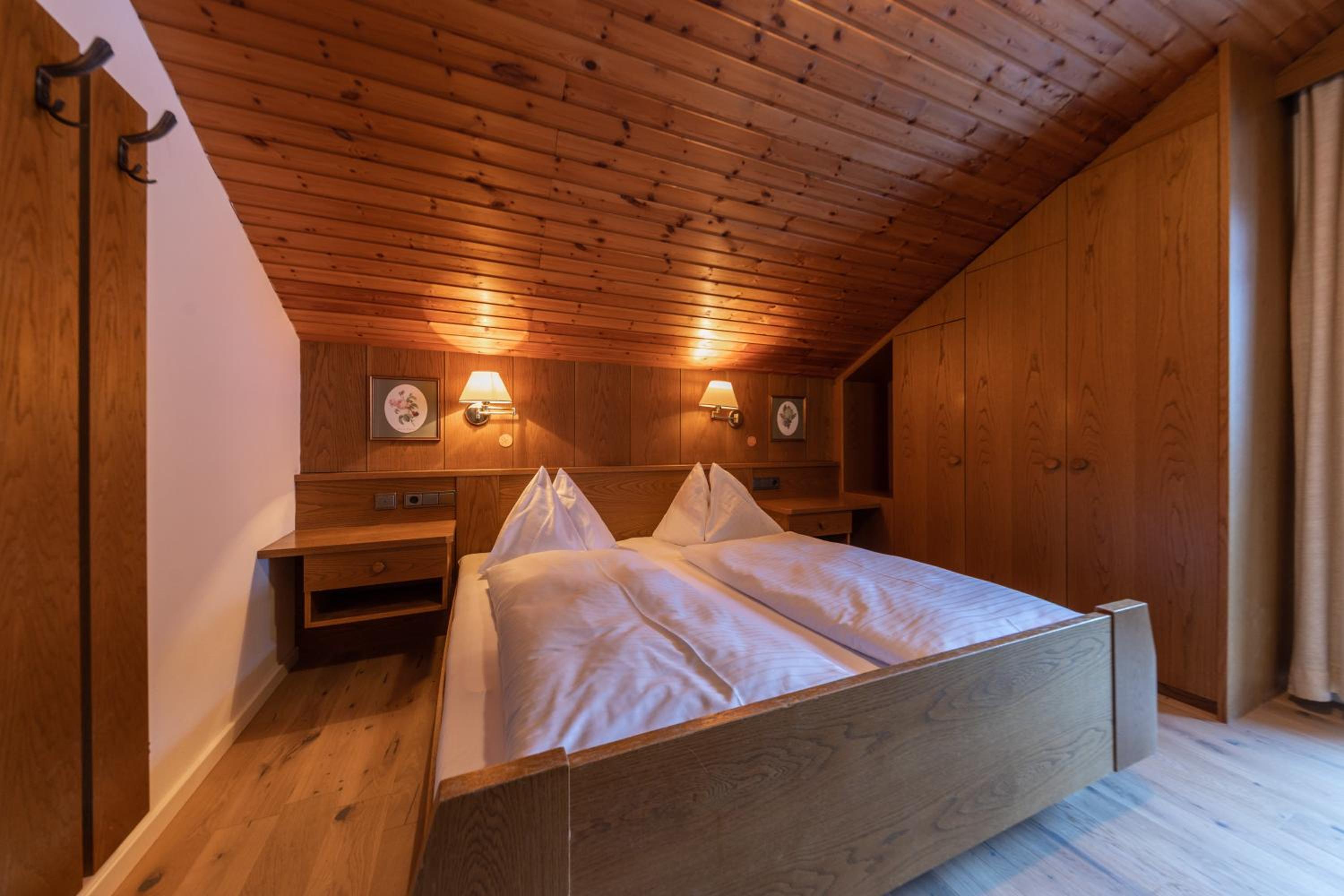 Standard Double or Twin Room - Photo 4