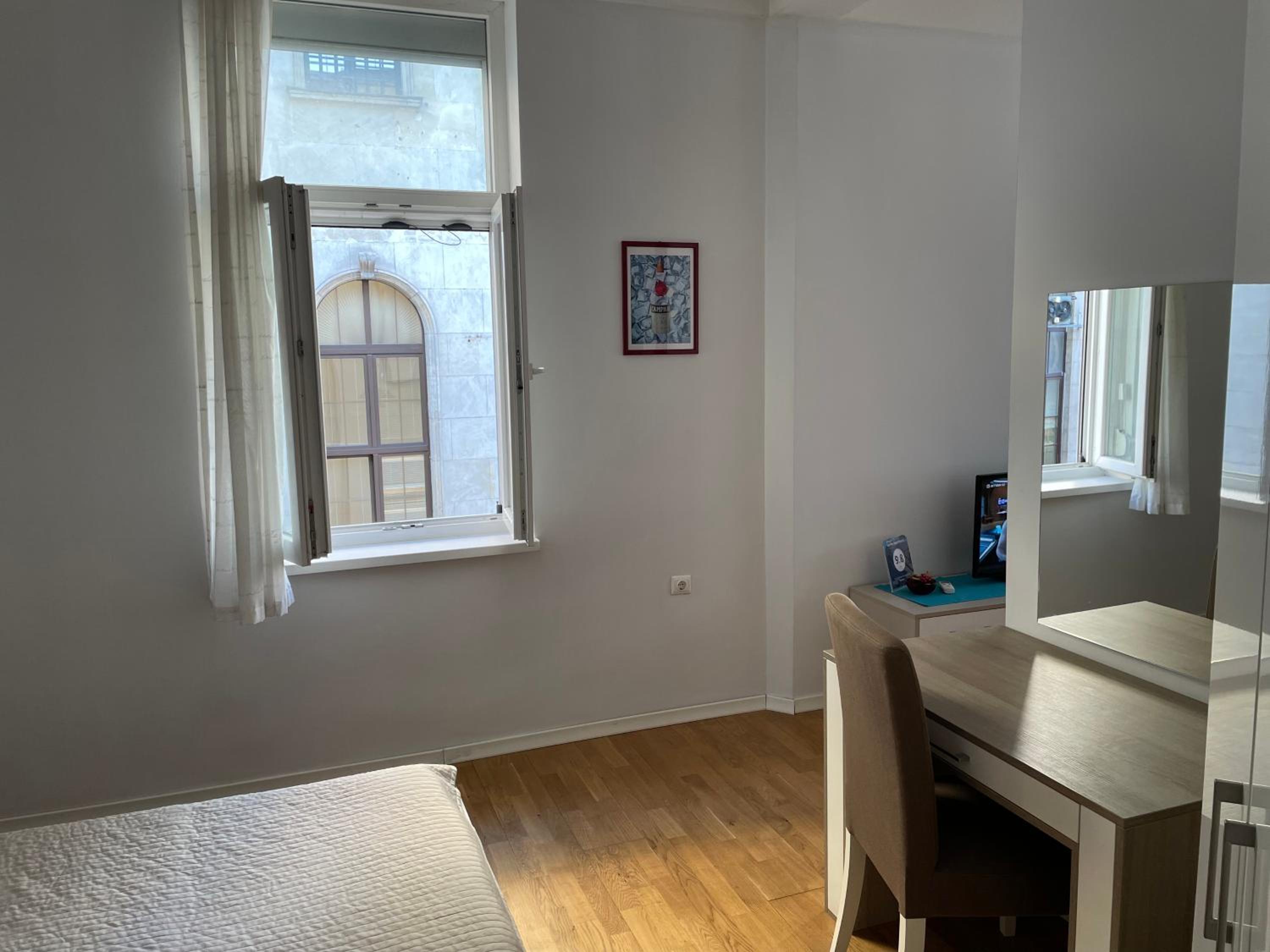 Deluxe Apartment - Photo 16