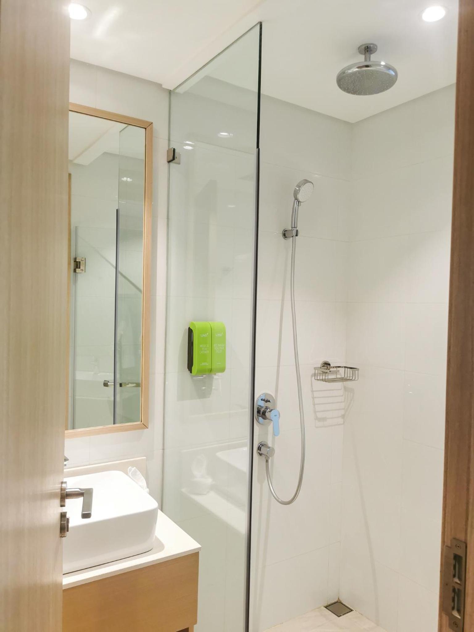 Deluxe Room - Photo 10