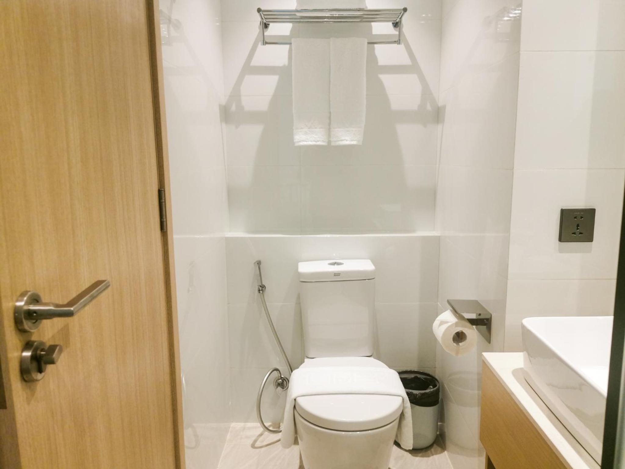 Deluxe Room - Photo 11
