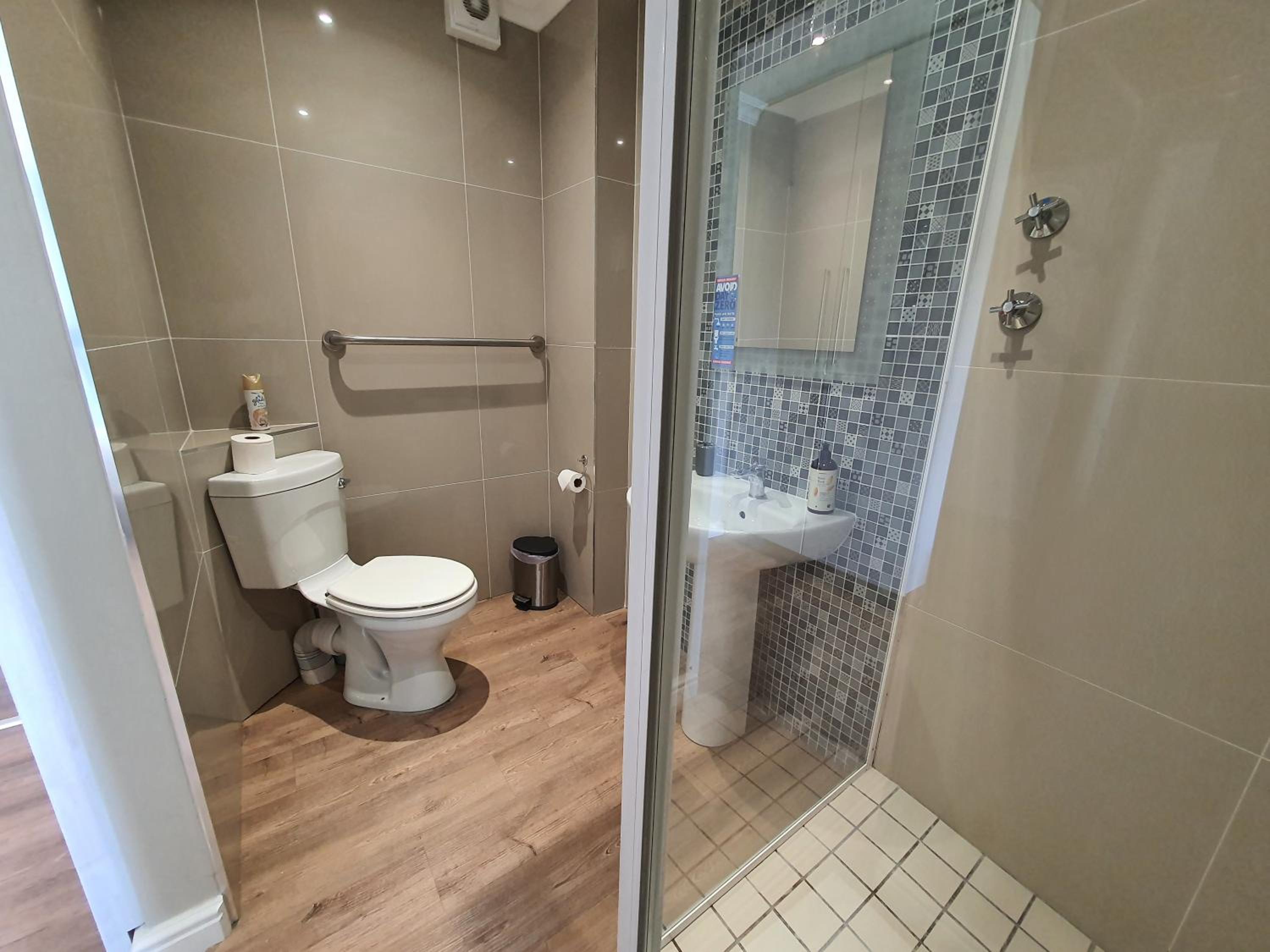 Queen Room with River View photo 2