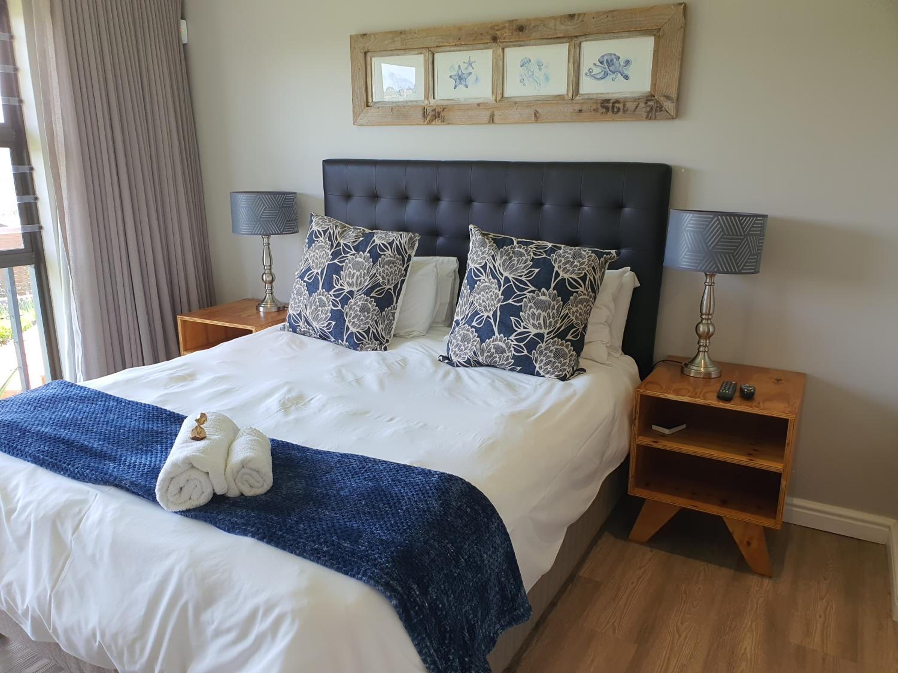 Queen Room with River View photo 3