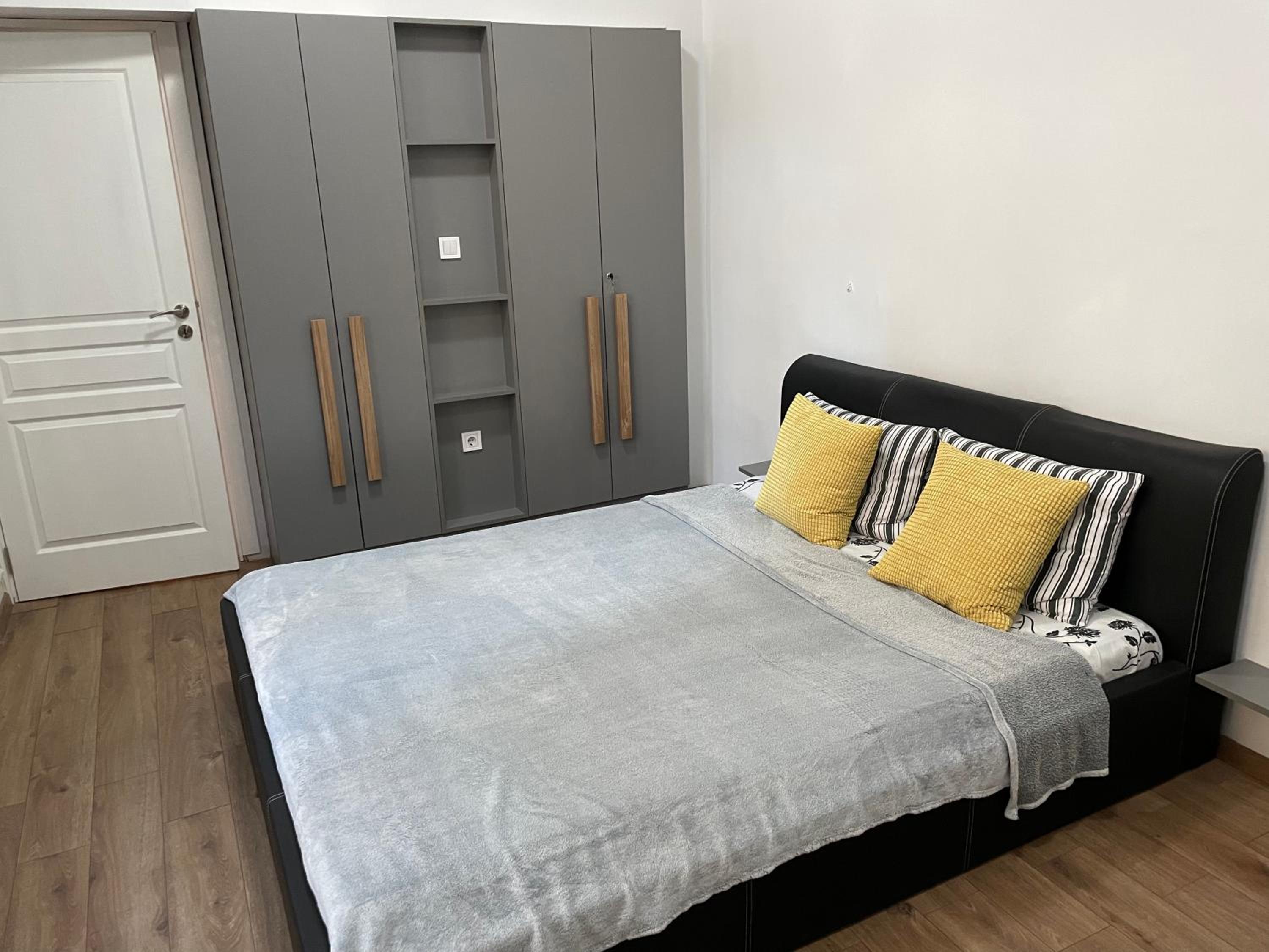 Apartment - Photo 12
