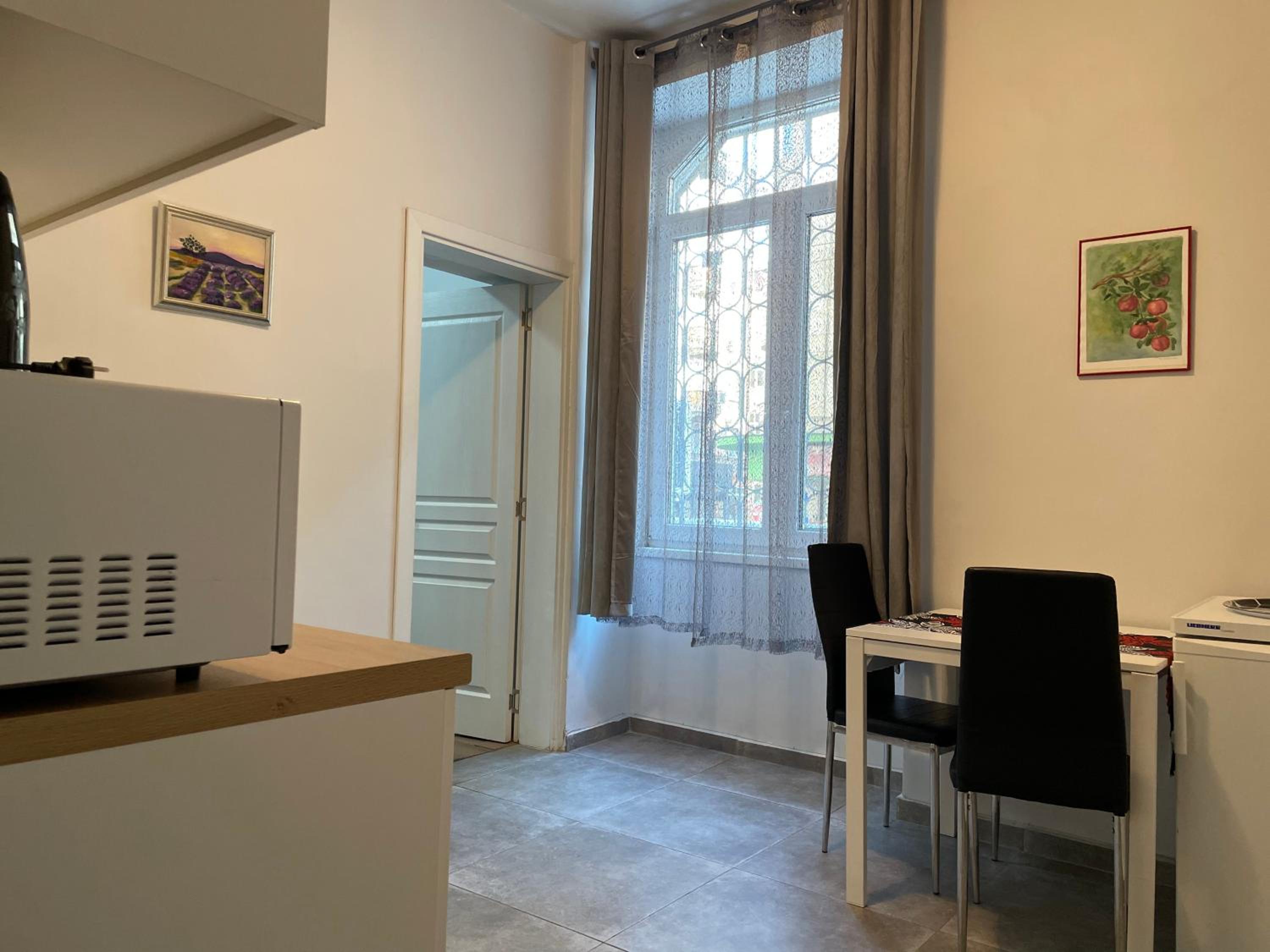 Apartment - Photo 13