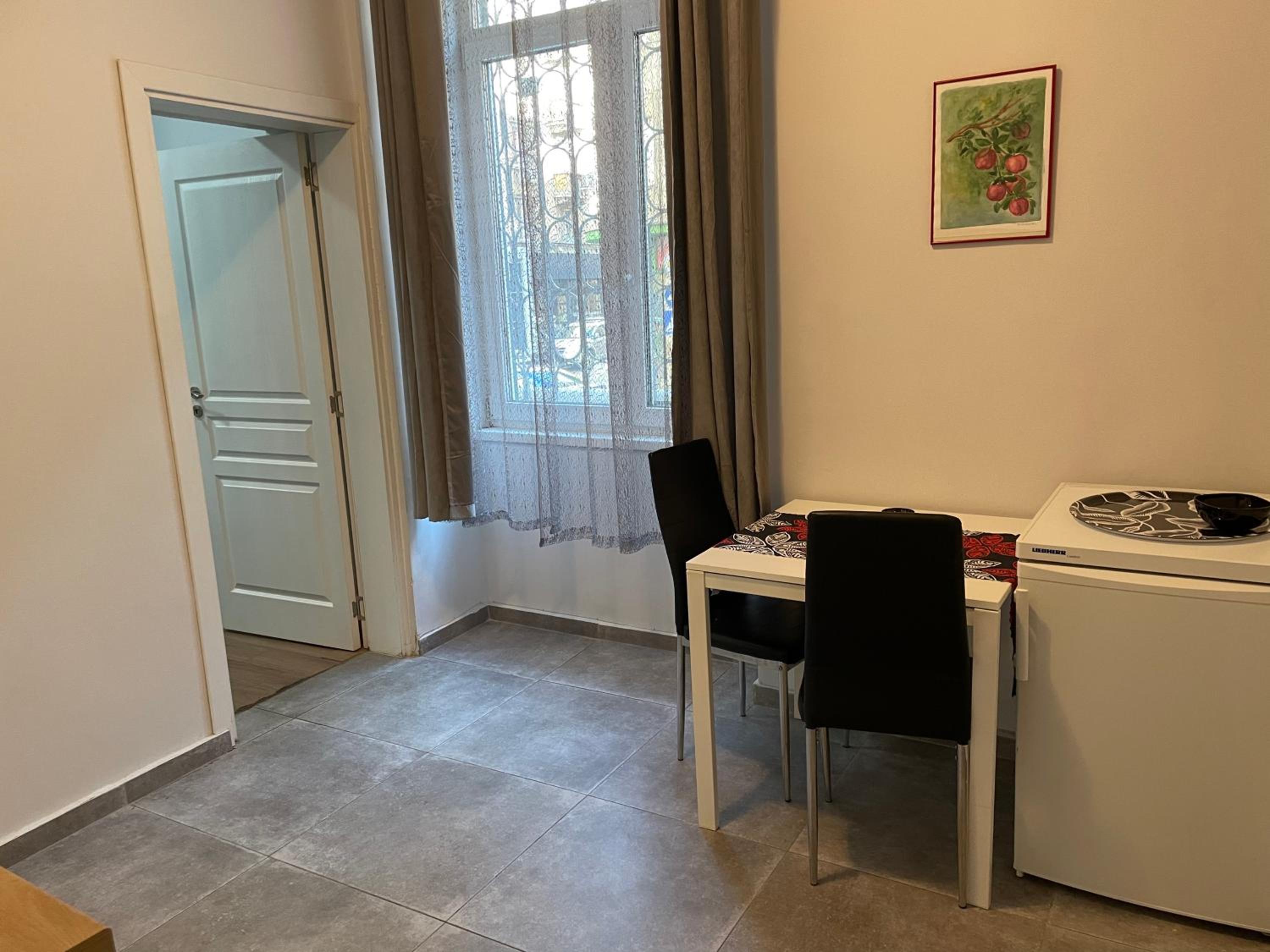 Apartment - Photo 17