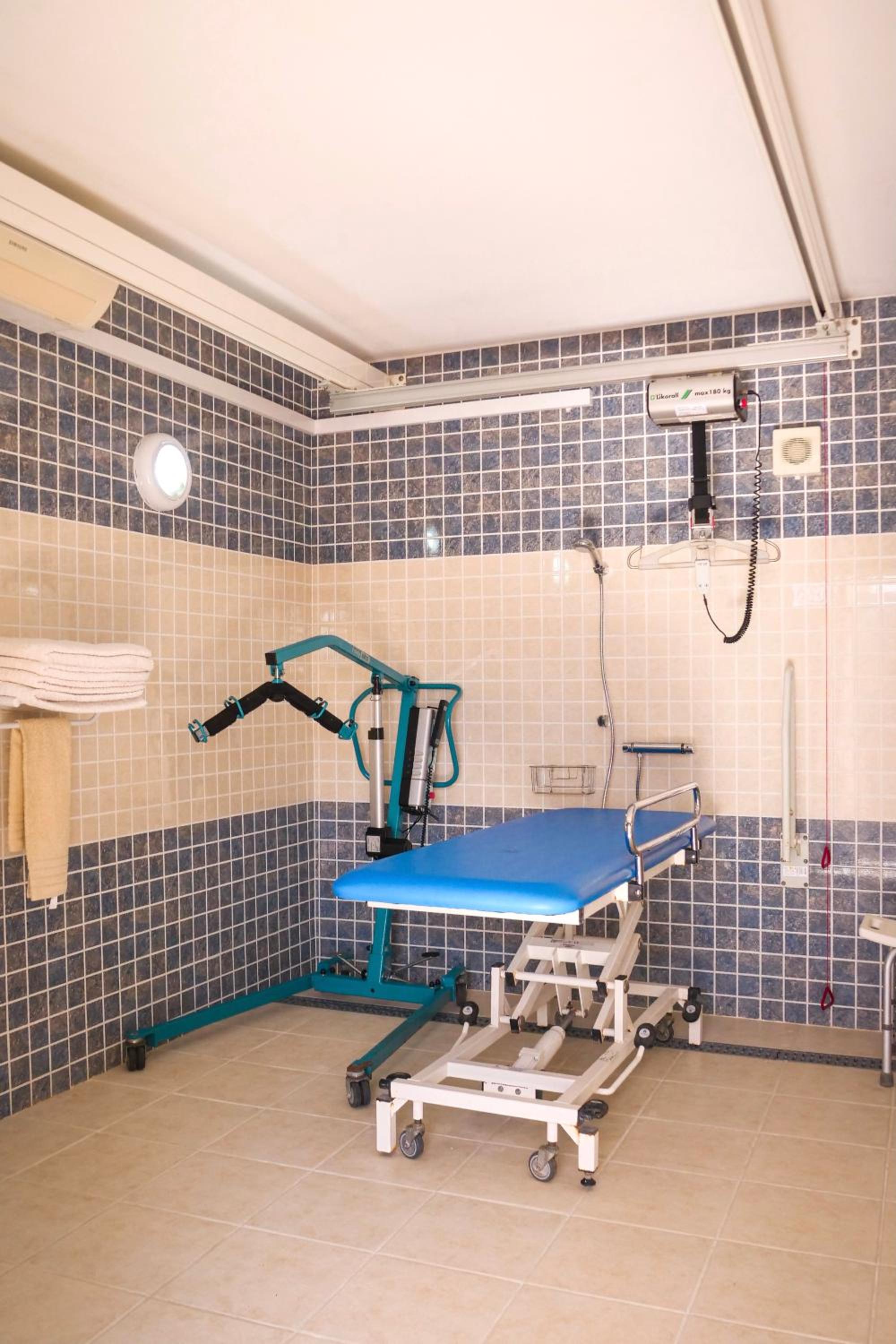 Triple Room - Disability Access photo 3