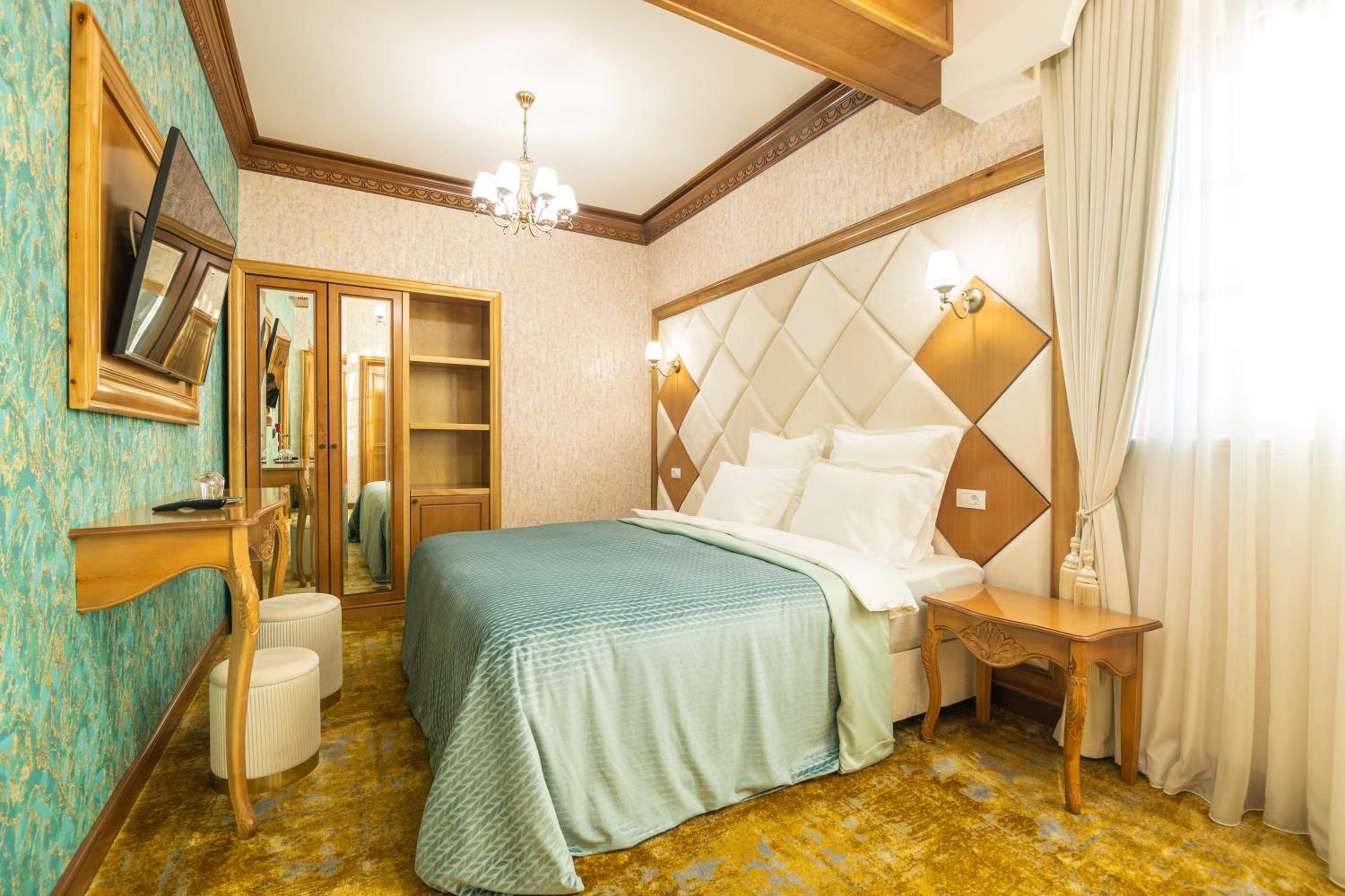 Deluxe Double or Twin Room - Photo 3