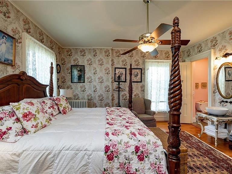 Deluxe Double Room with Balcony photo 1