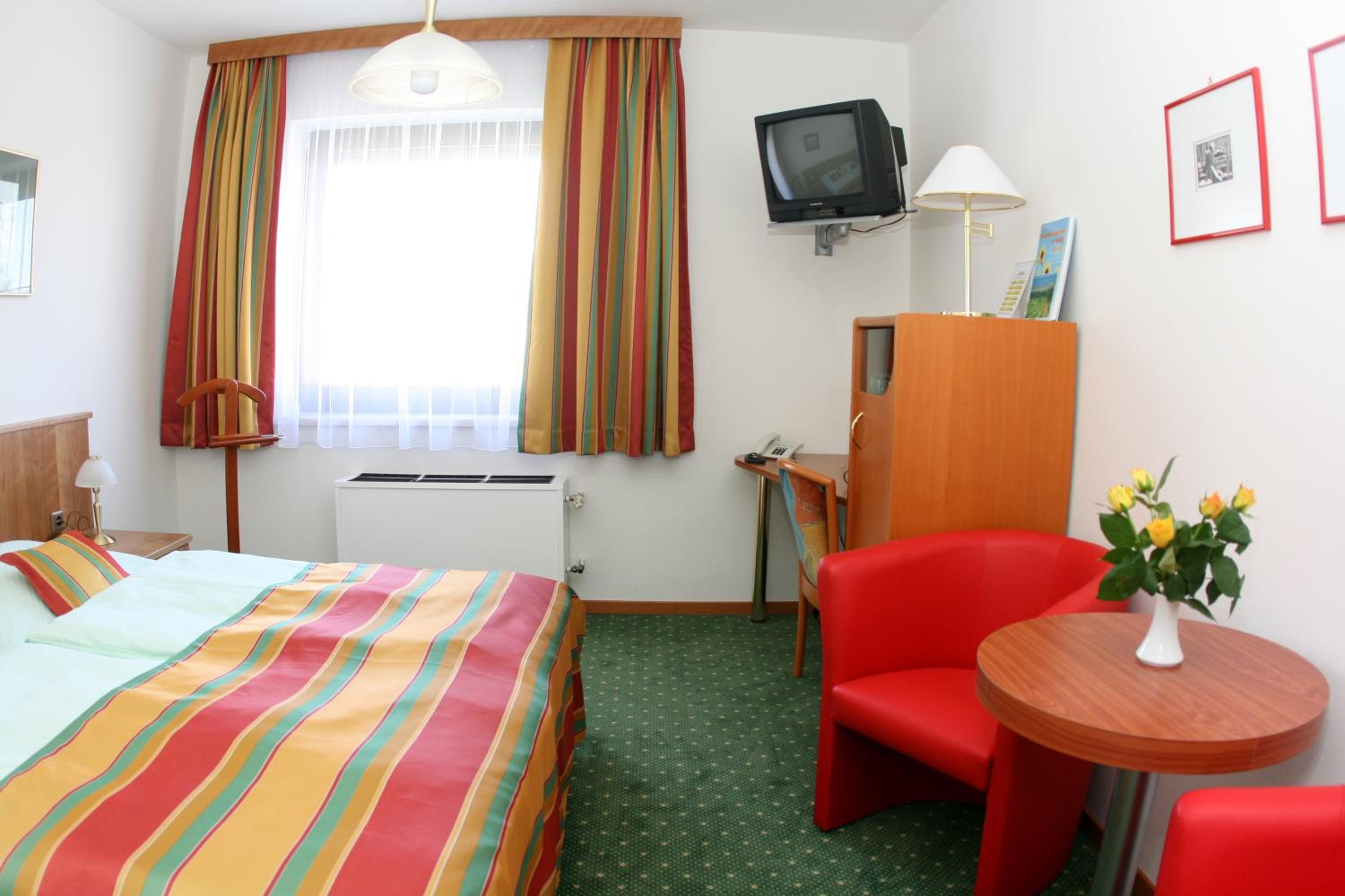 Twin Room photo 1