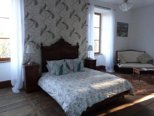 Deluxe Double Room with Bath - Photo 2
