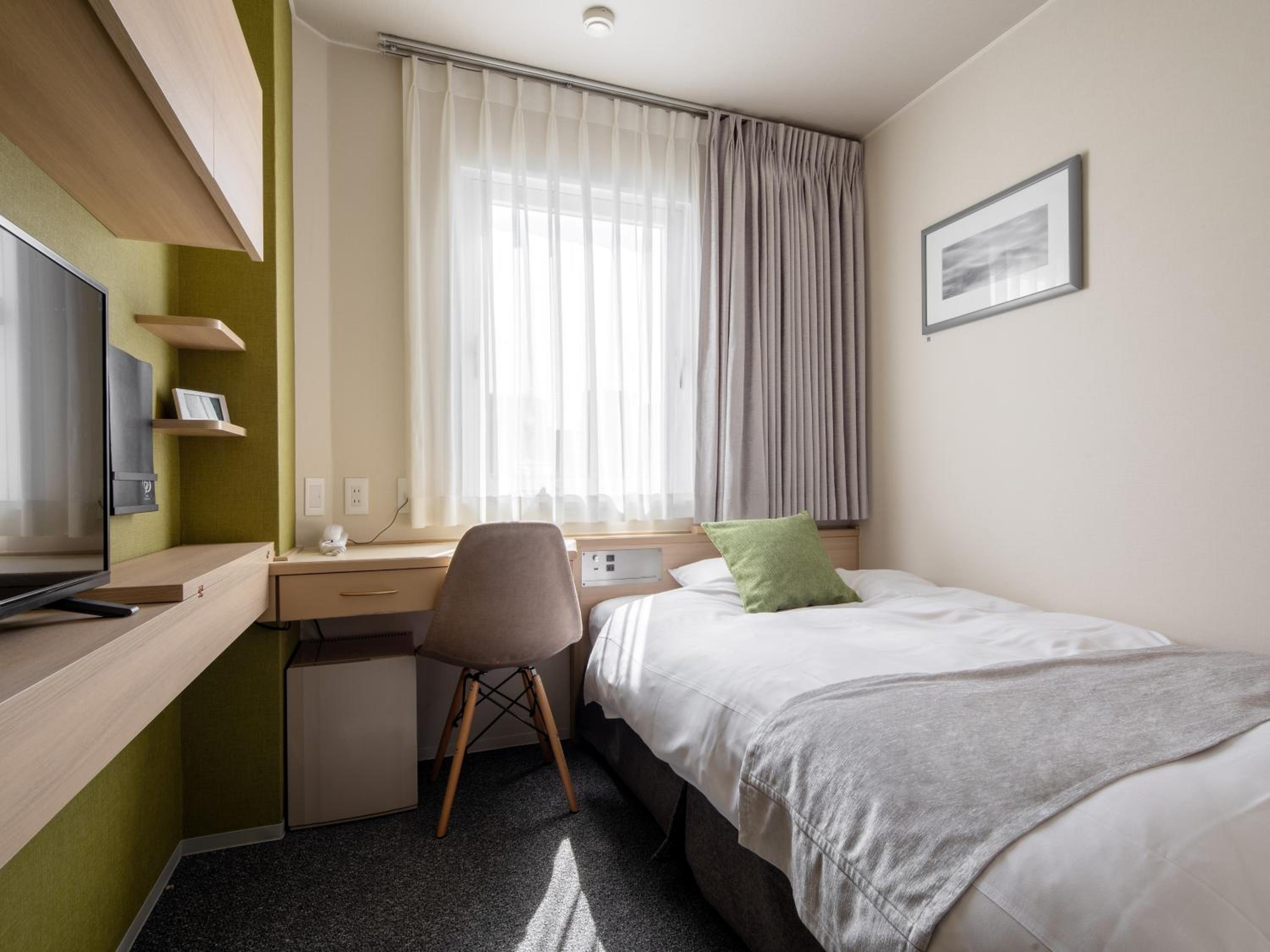 Double Room with Small Double Bed - Non-Smoking photo 1