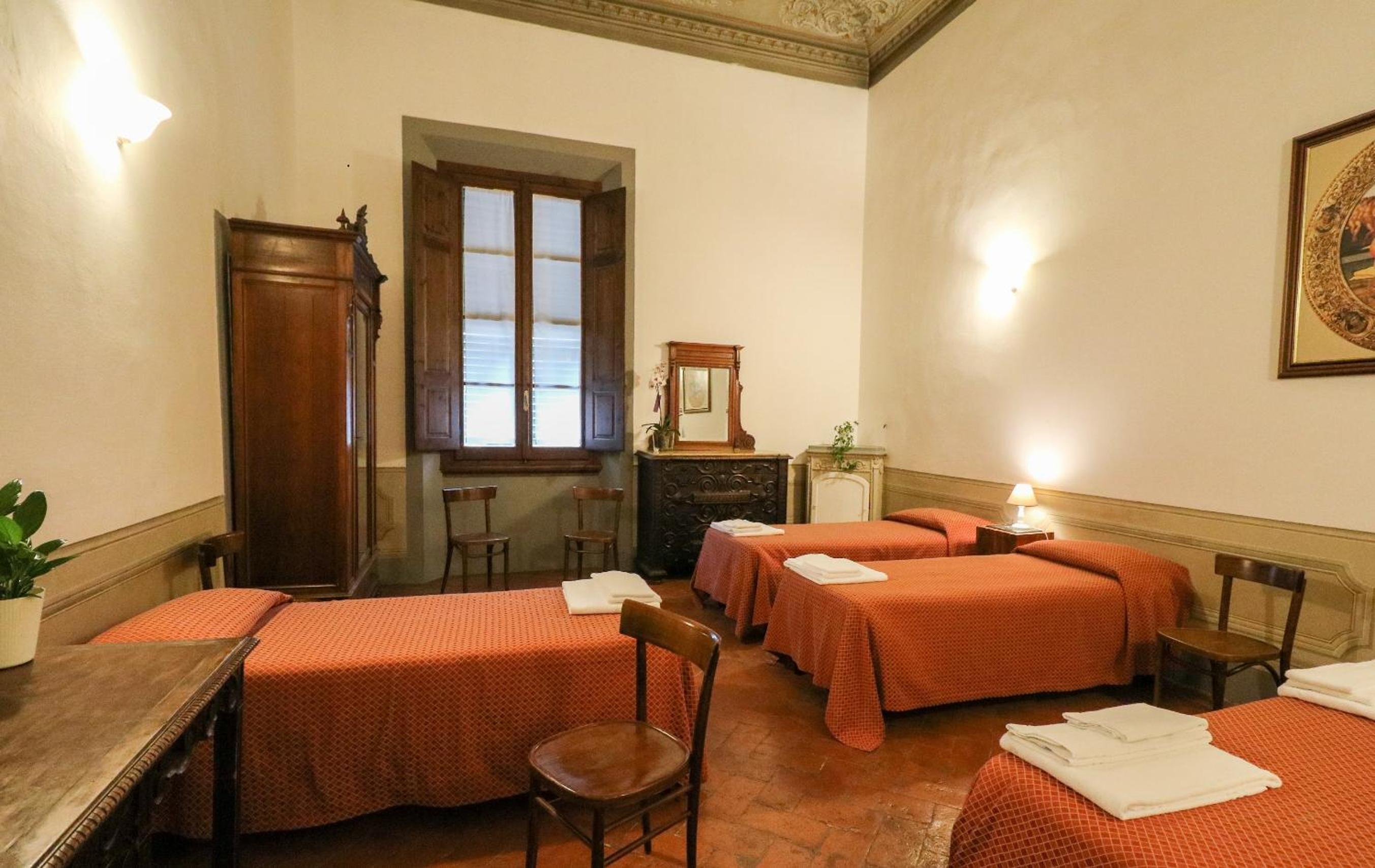 Triple Room with Private External Bathroom