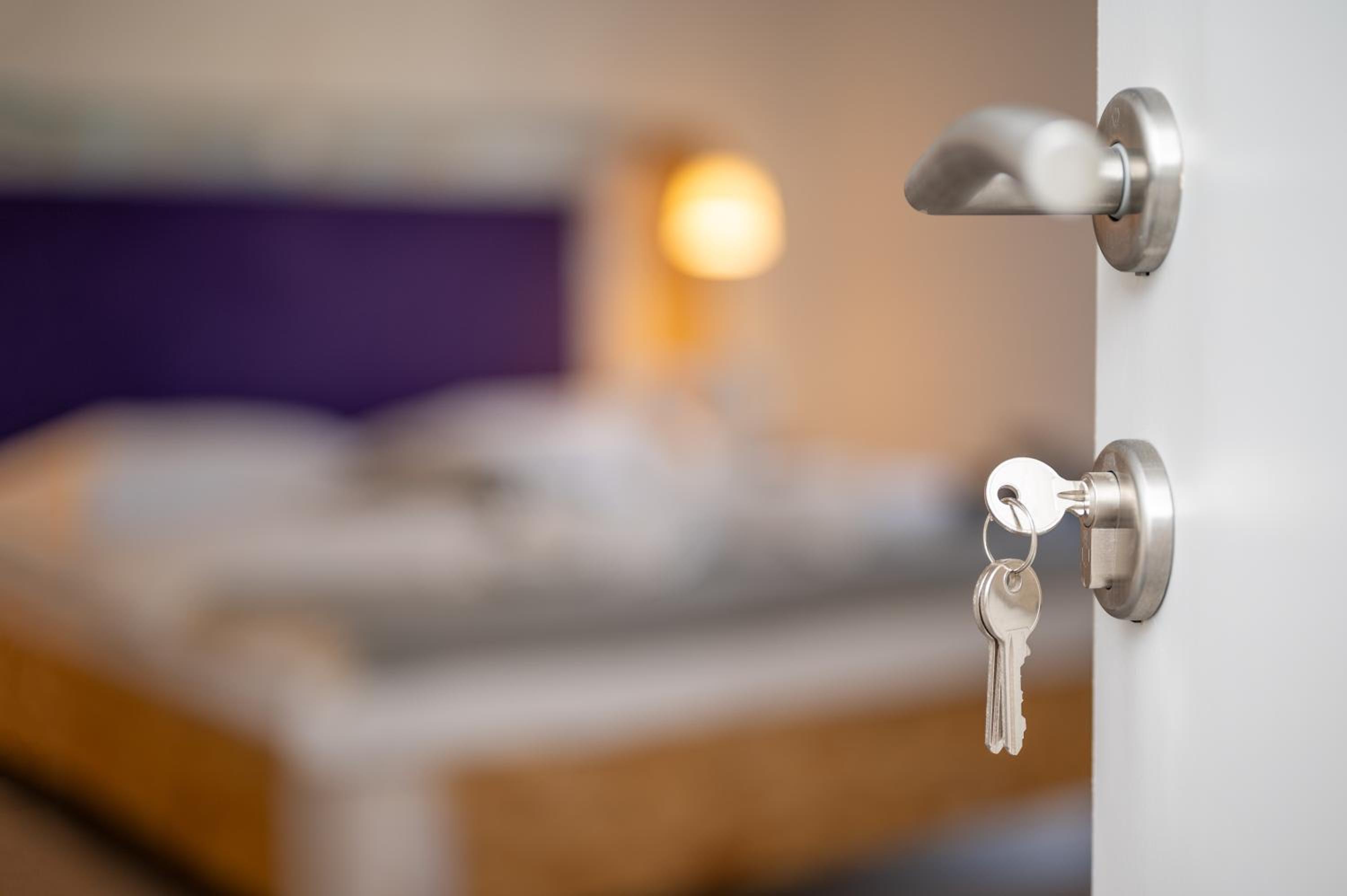 Double Room with Private Bathroom - Photo 6