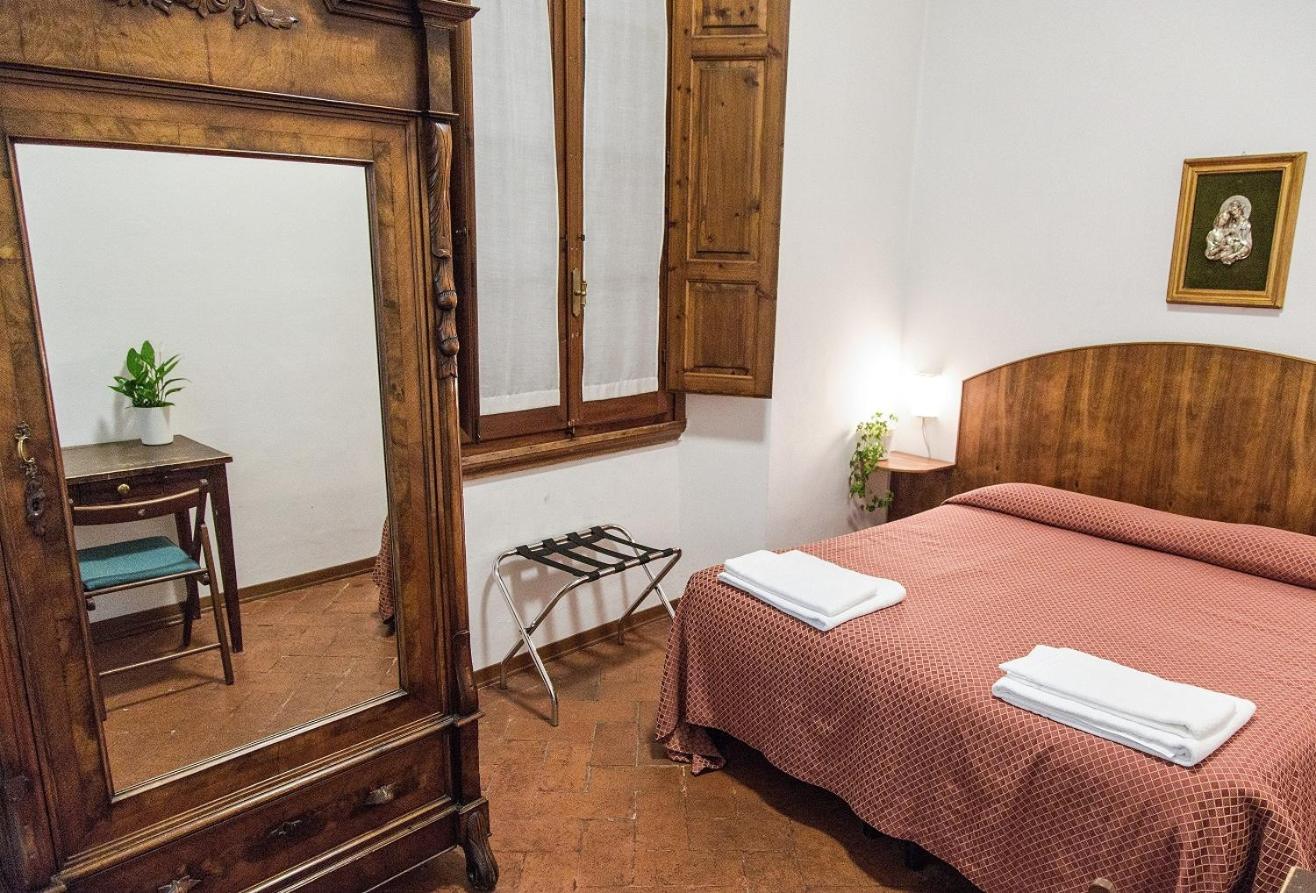 Single Room With Private External Bathroom