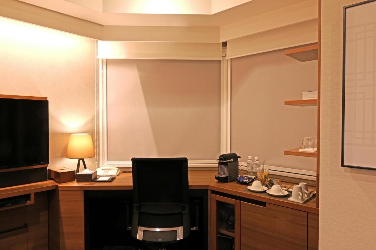 Superior Double Room - No View photo 2